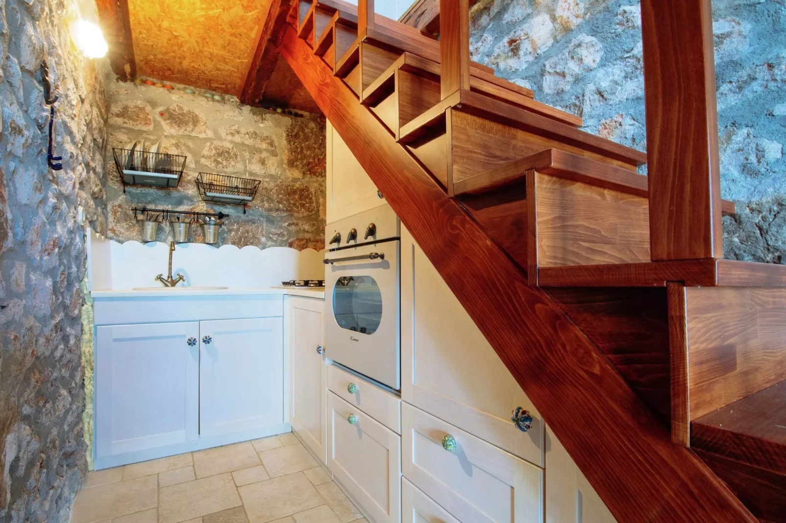 Stone house Dobroselo-Kitchen