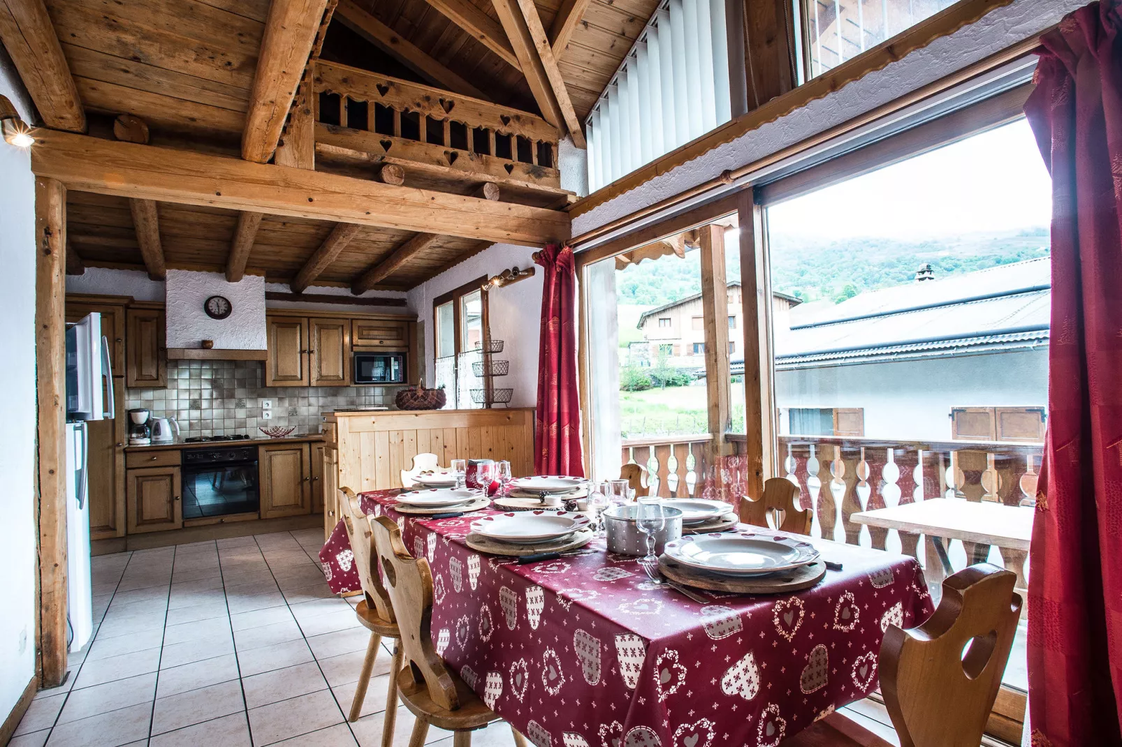 Chalet Loutantin-Dining room