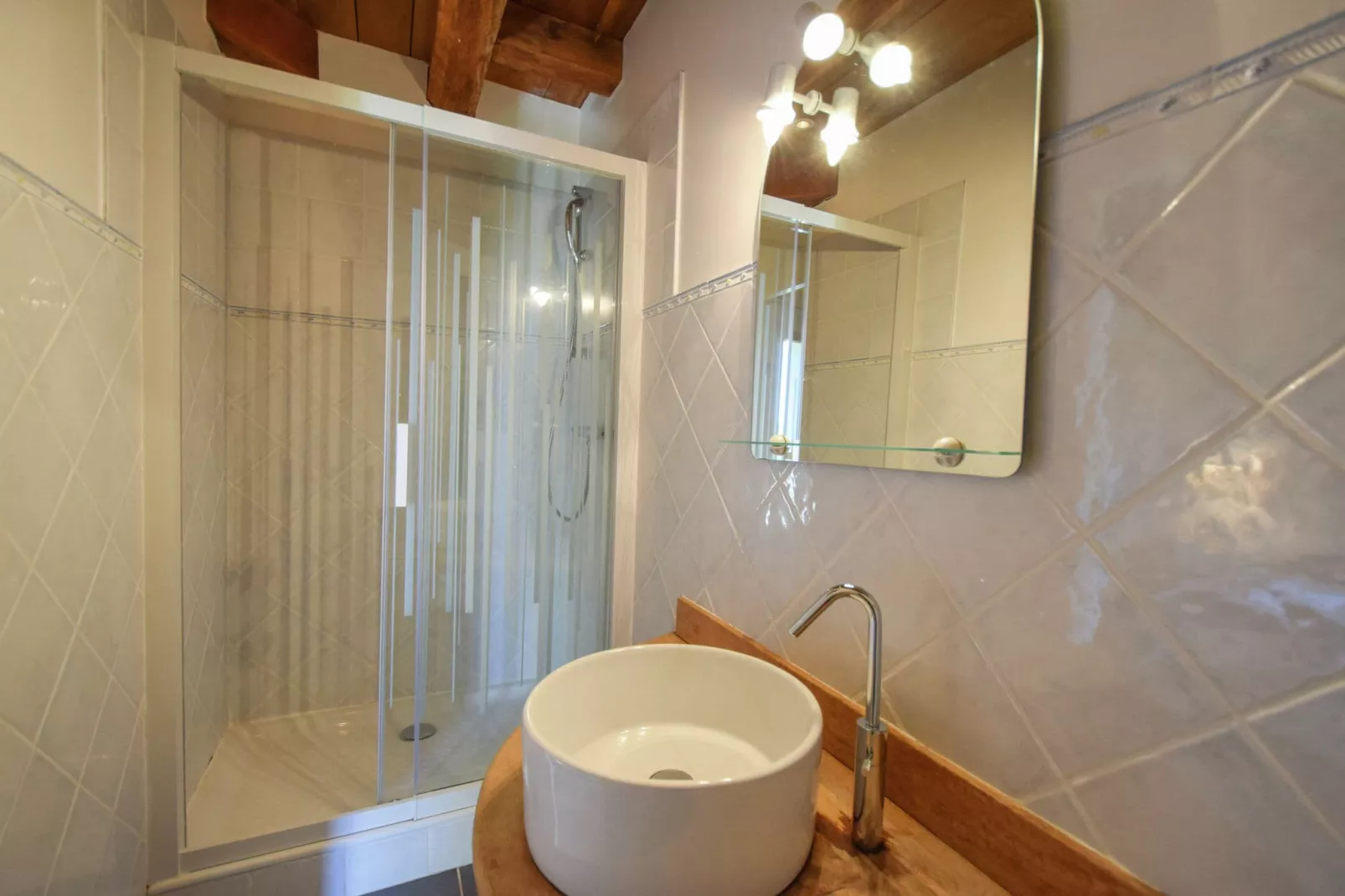La Petite Tour-Bathroom