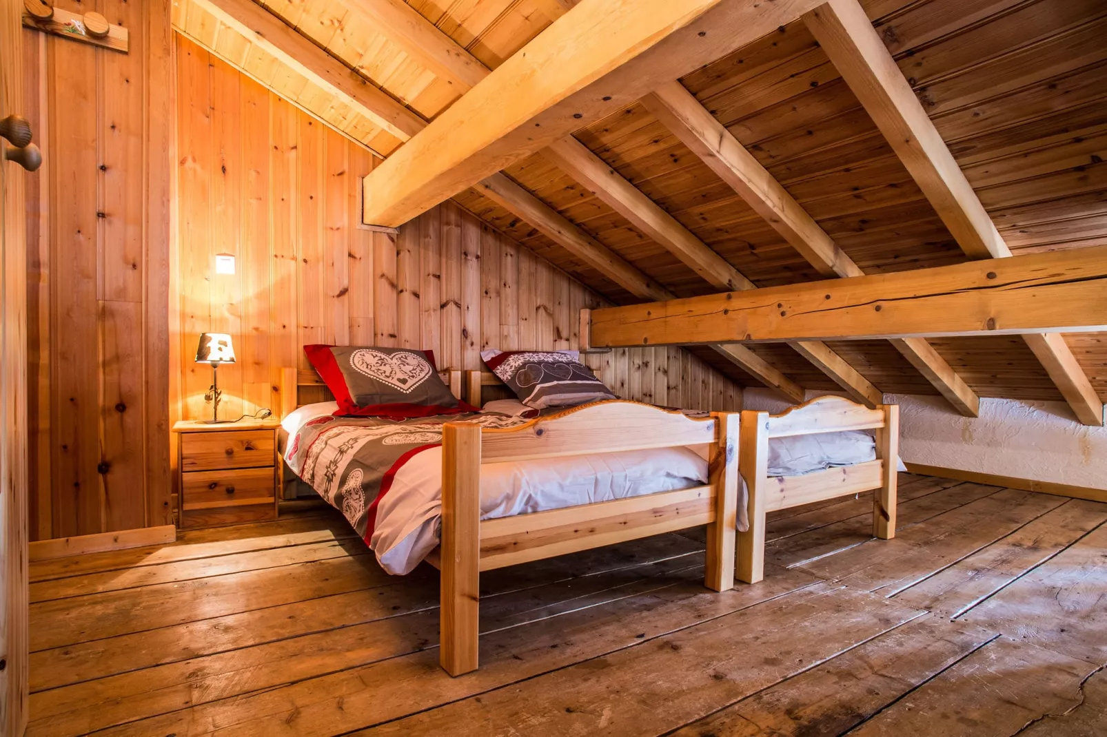 Chalet Loutantin-Bedroom