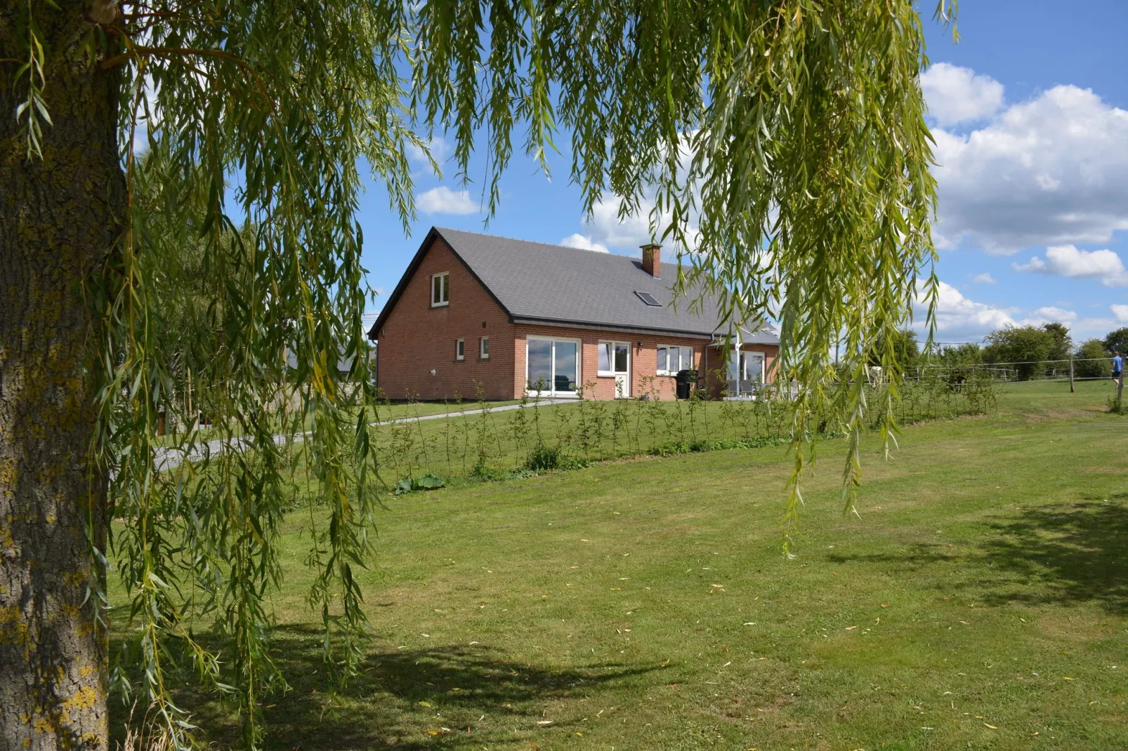 Sous le Charme d'Epona-Exterior summer