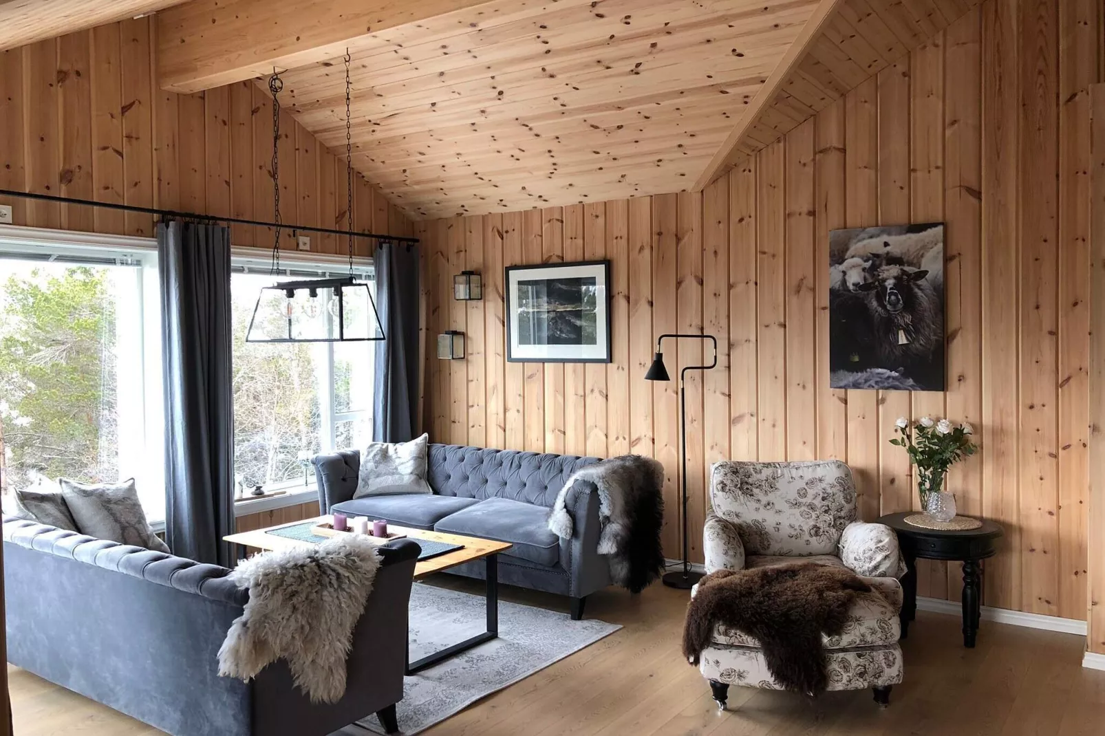12 person holiday home in Skare-By Traum
