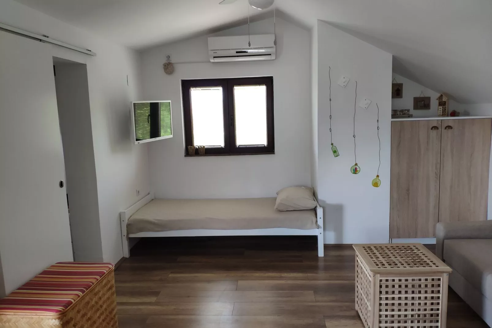 Studio apartment Paklenica-Living room