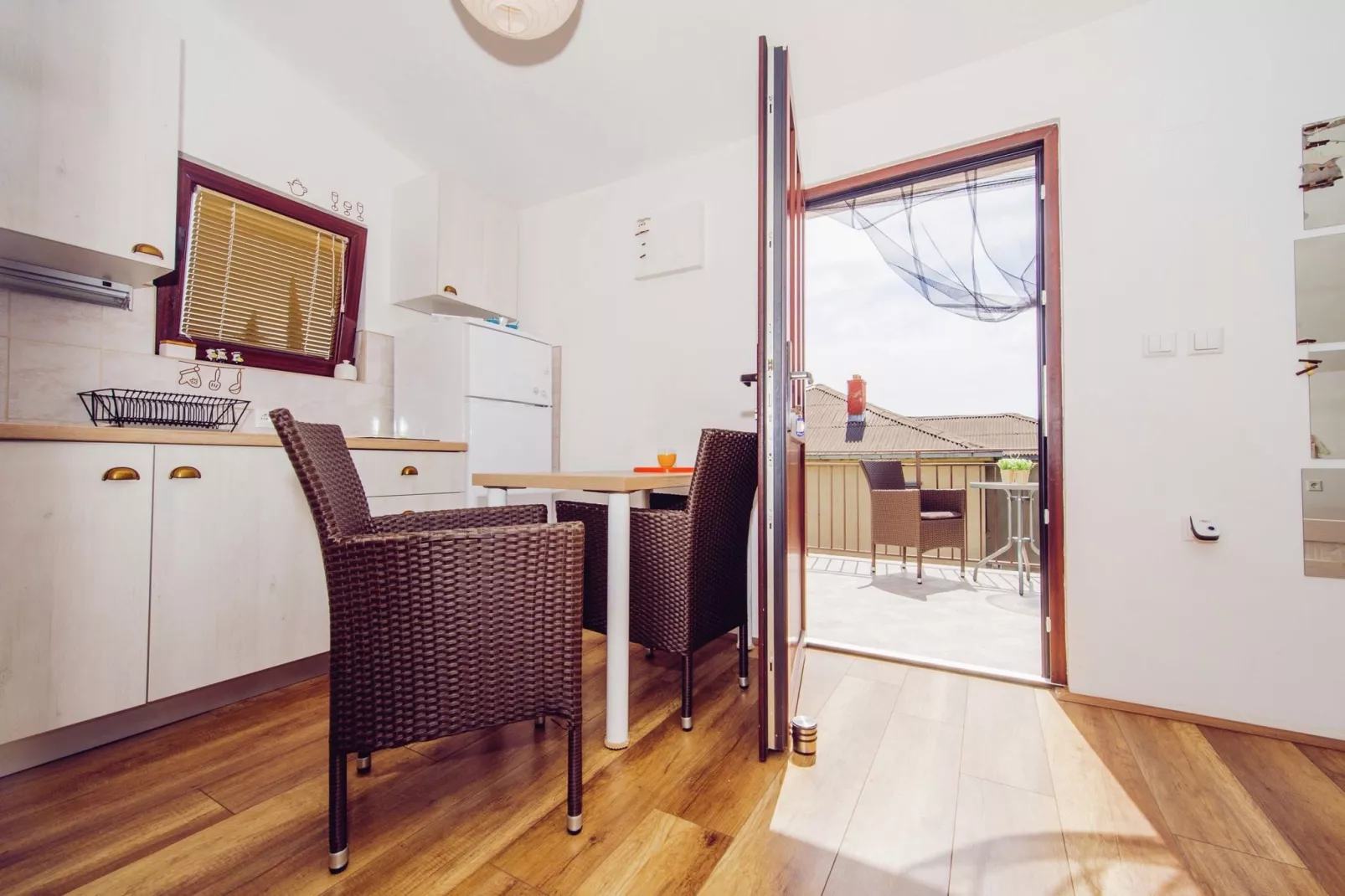 Studio apartment Paklenica-Kitchen
