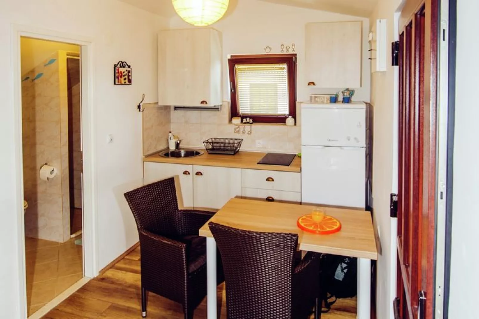 Studio apartment Paklenica-Dining room