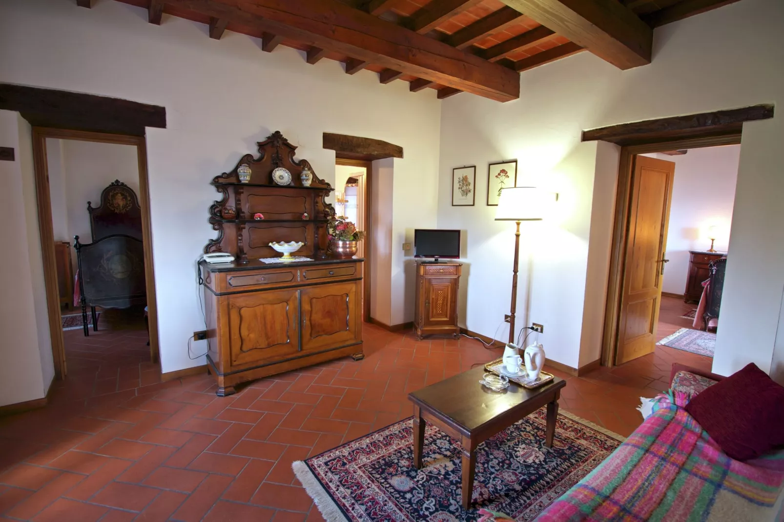 L'Olivo-Living room