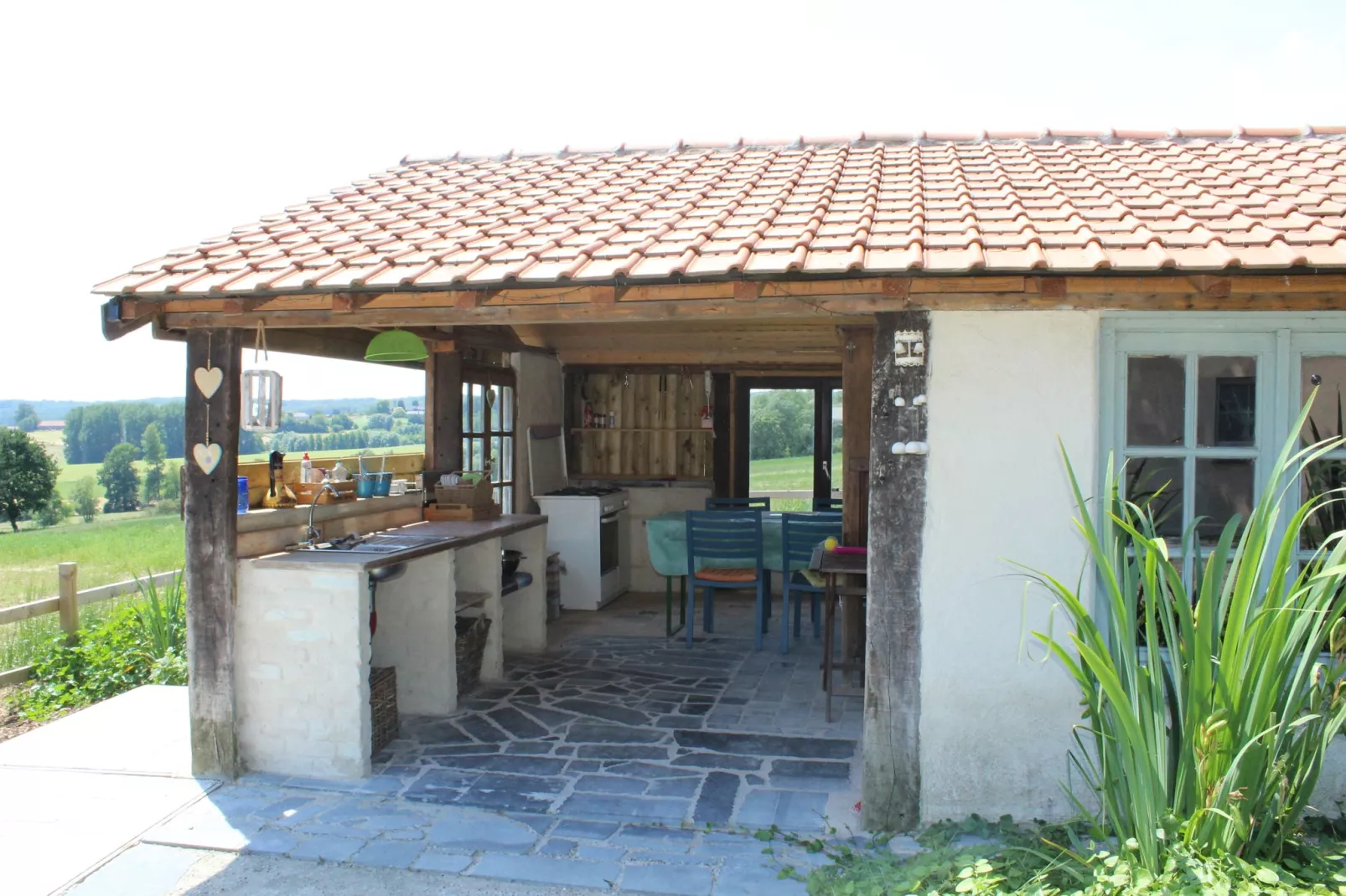 House with a view-Jardin d'été
