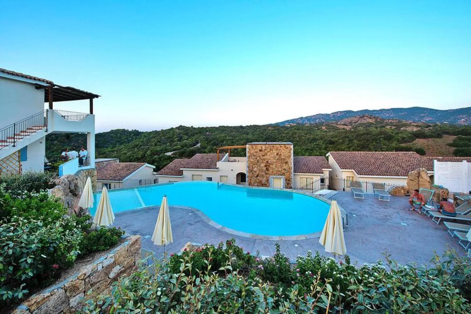 Holiday residence Ea Bianca, Baja Sardinia-Quadri 8-Pool