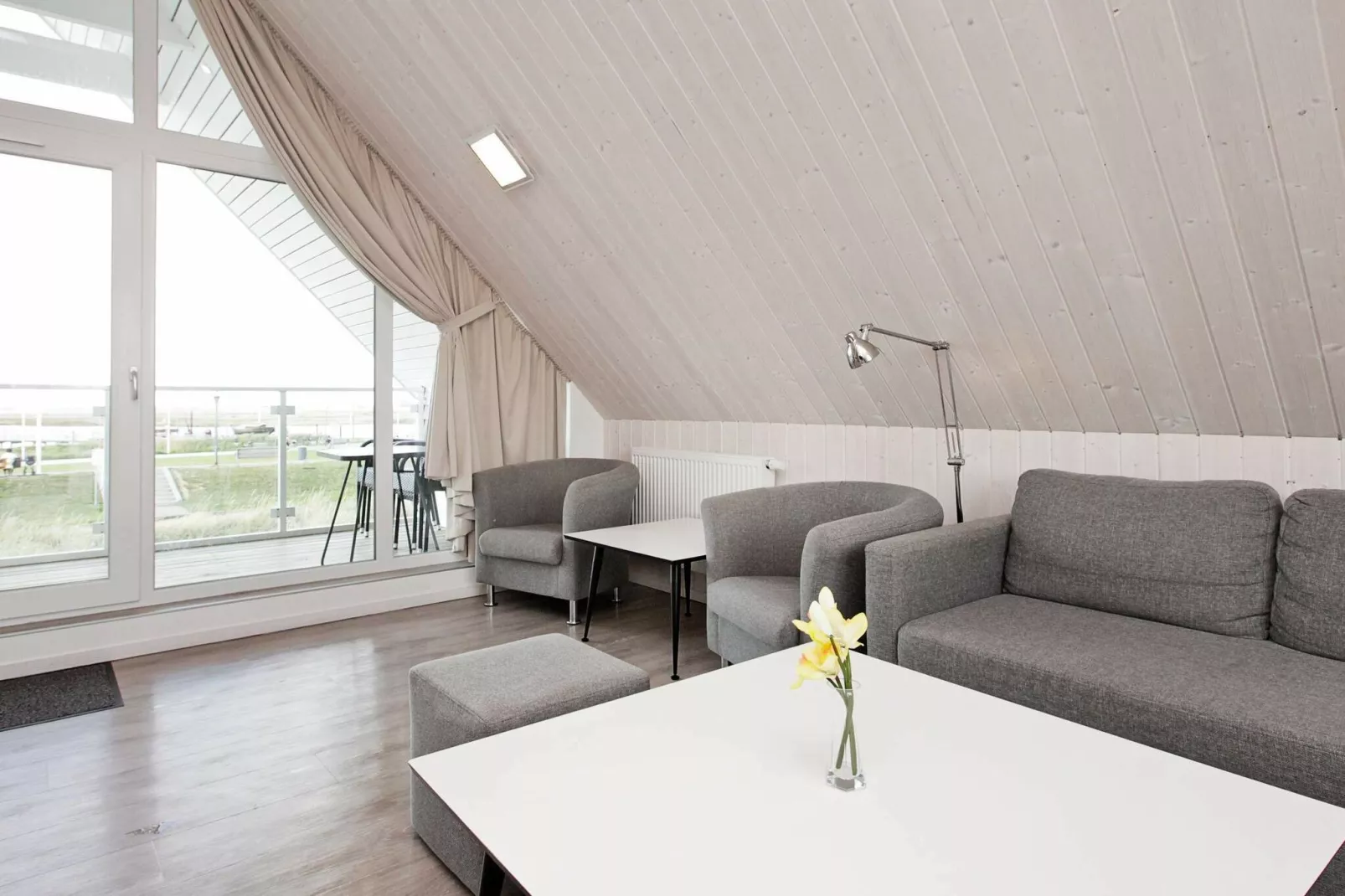 MERKUR 62+58 SW 1.RH.-Intérieur