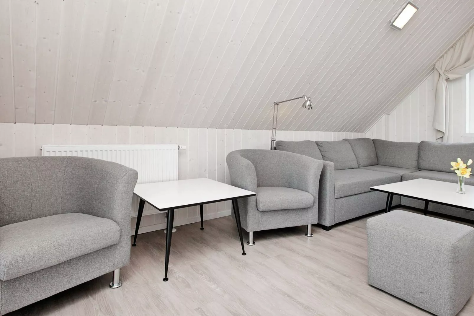 MERKUR 62+58 SW 1.RH.-Intérieur