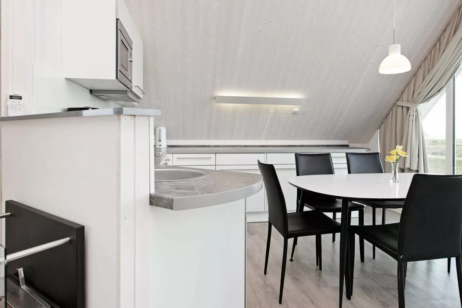 MERKUR 62+58 SW 1.RH.-Intérieur