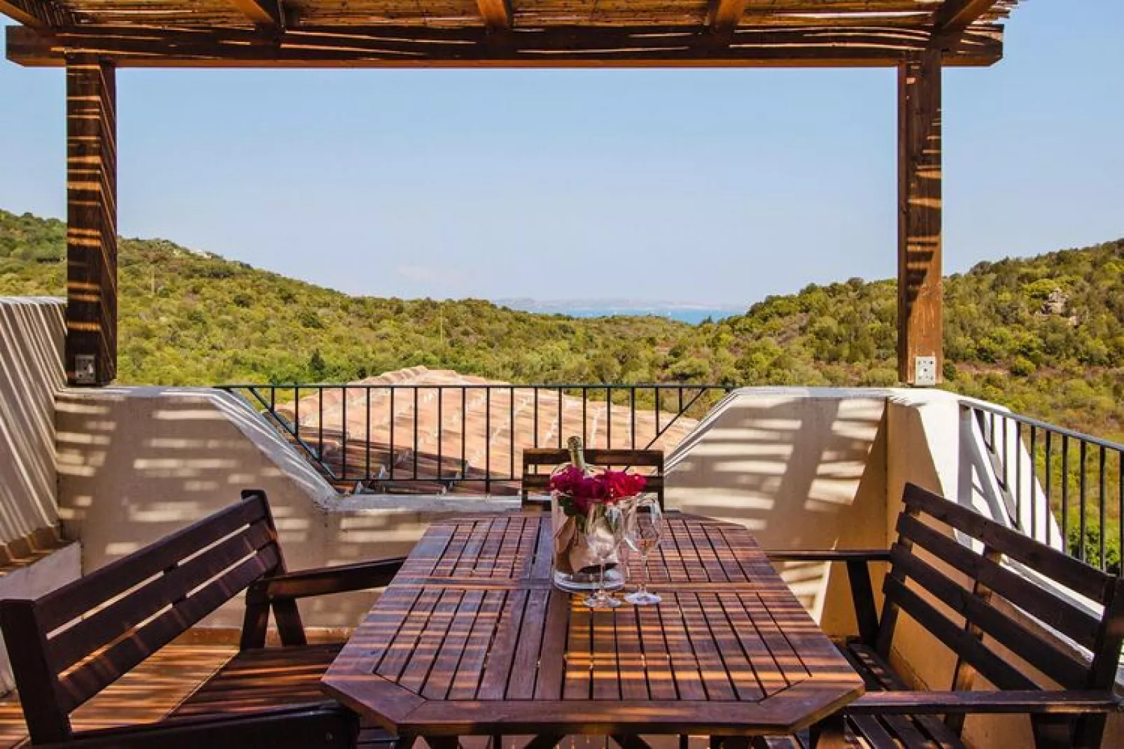 Holiday residence Ea Bianca, Baja Sardinia-Quadri 8-Terrace