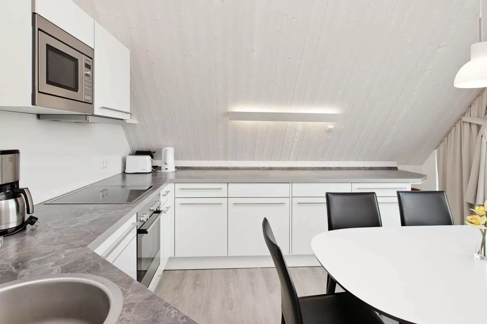 MERKUR 62+58 SW 1.RH.-Intérieur