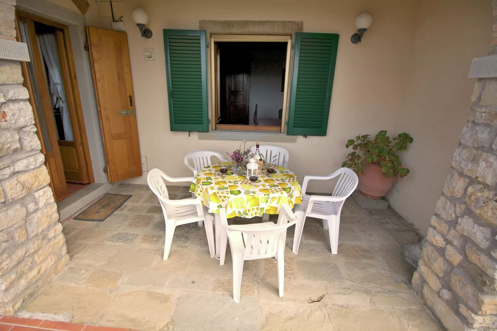 L'Olivo-Terrace balcony