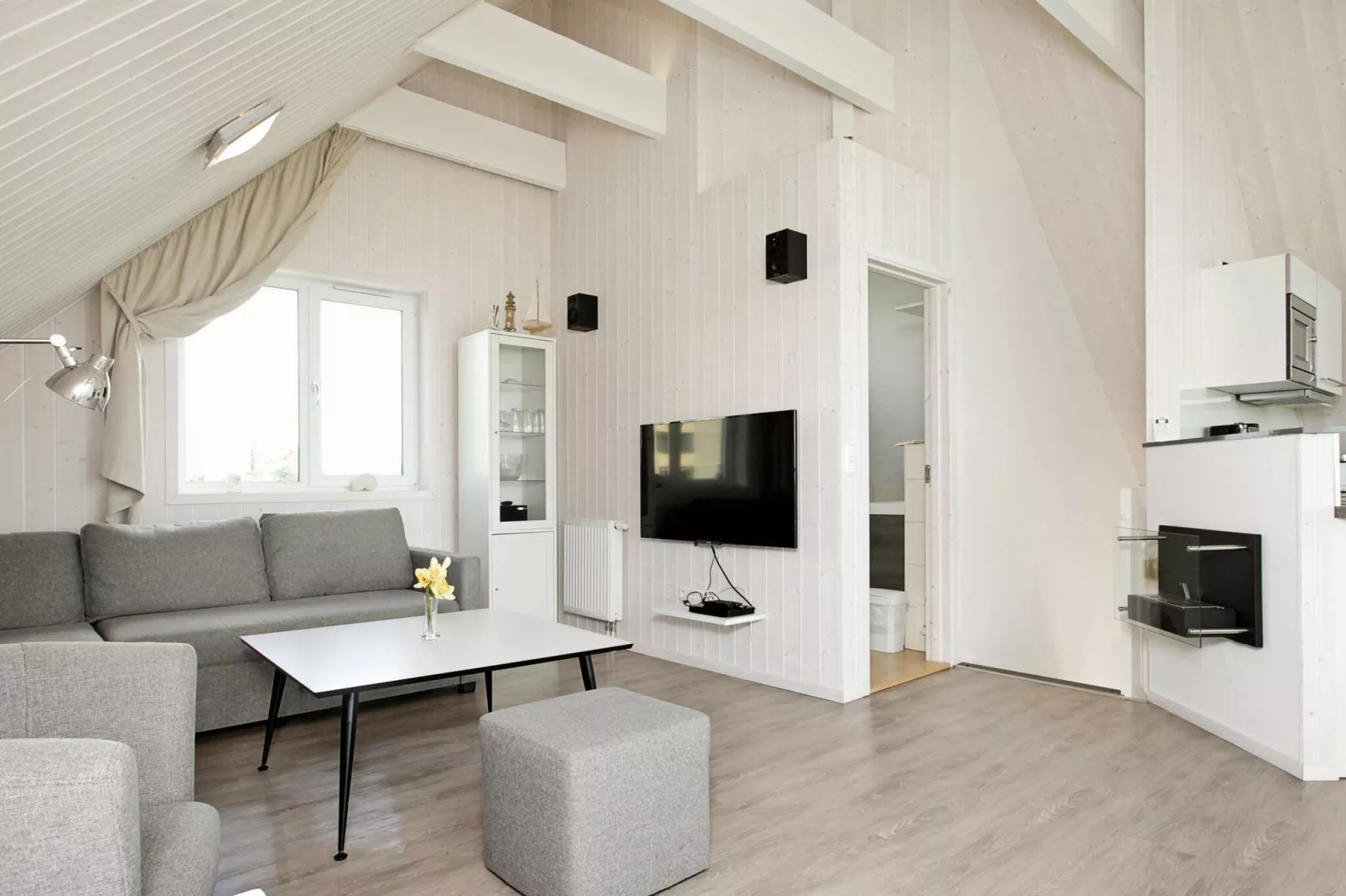 MERKUR 62+58 SW 1.RH.-Intérieur