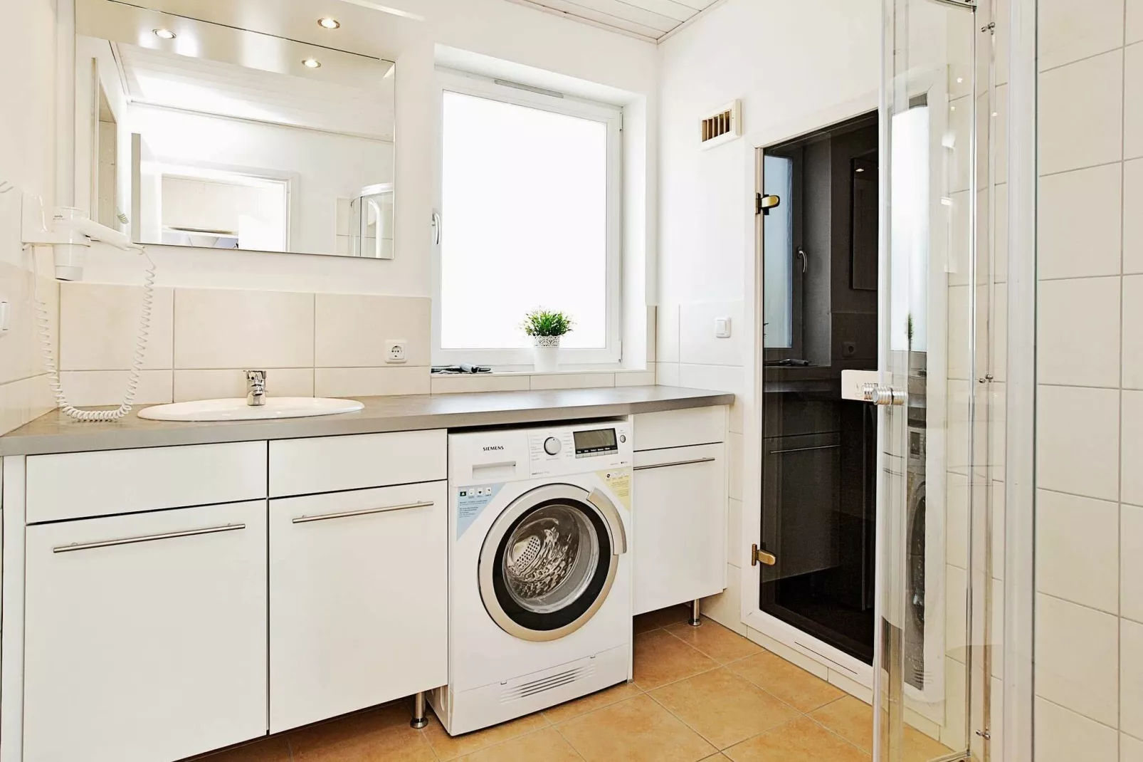 MERKUR 62+58 SW 1.RH.-Intérieur
