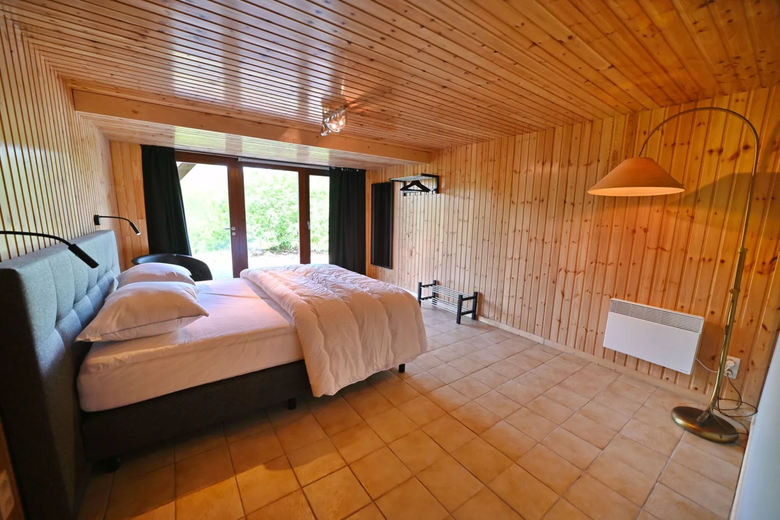River View-Bedroom