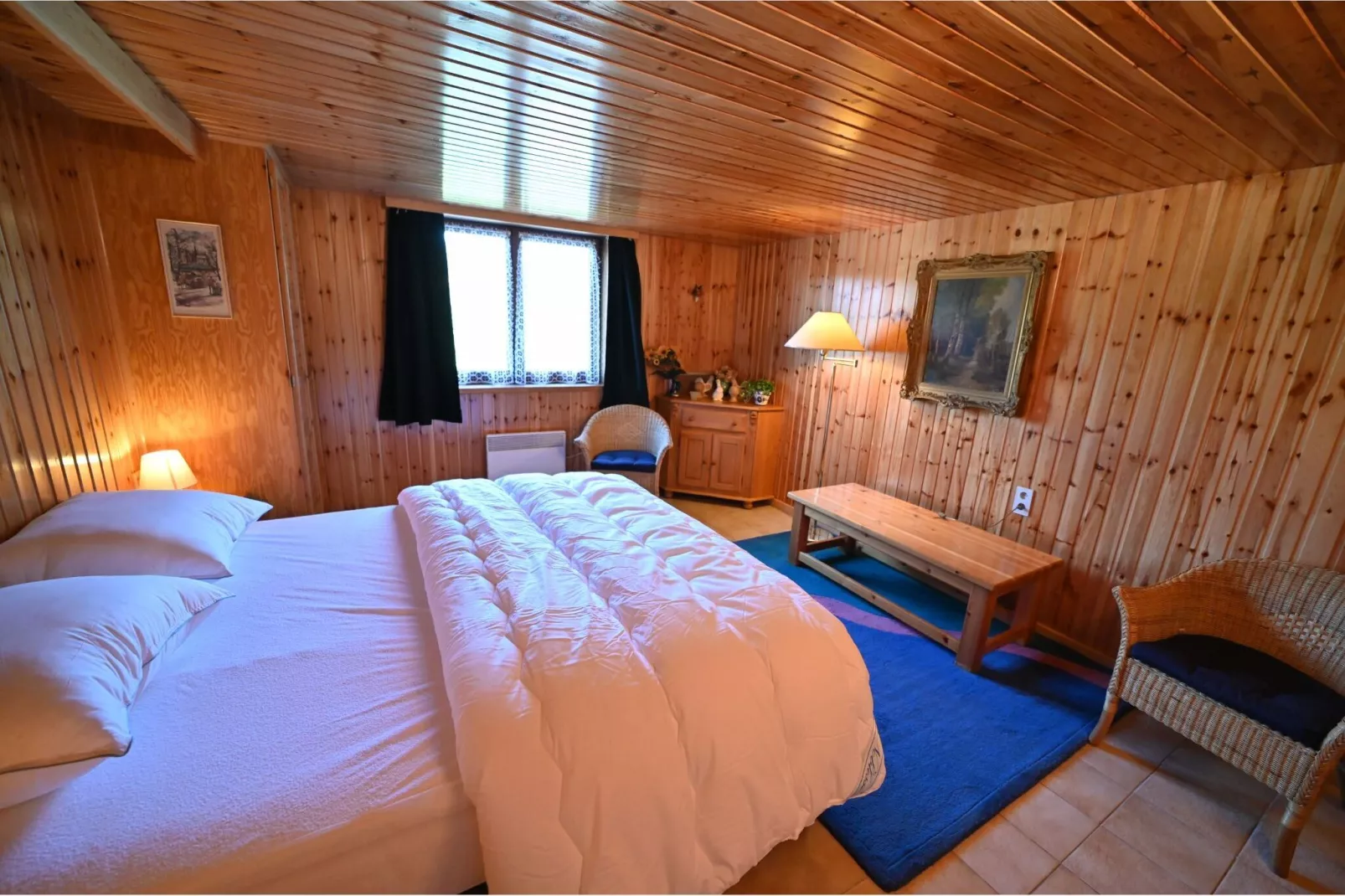 River View-Bedroom