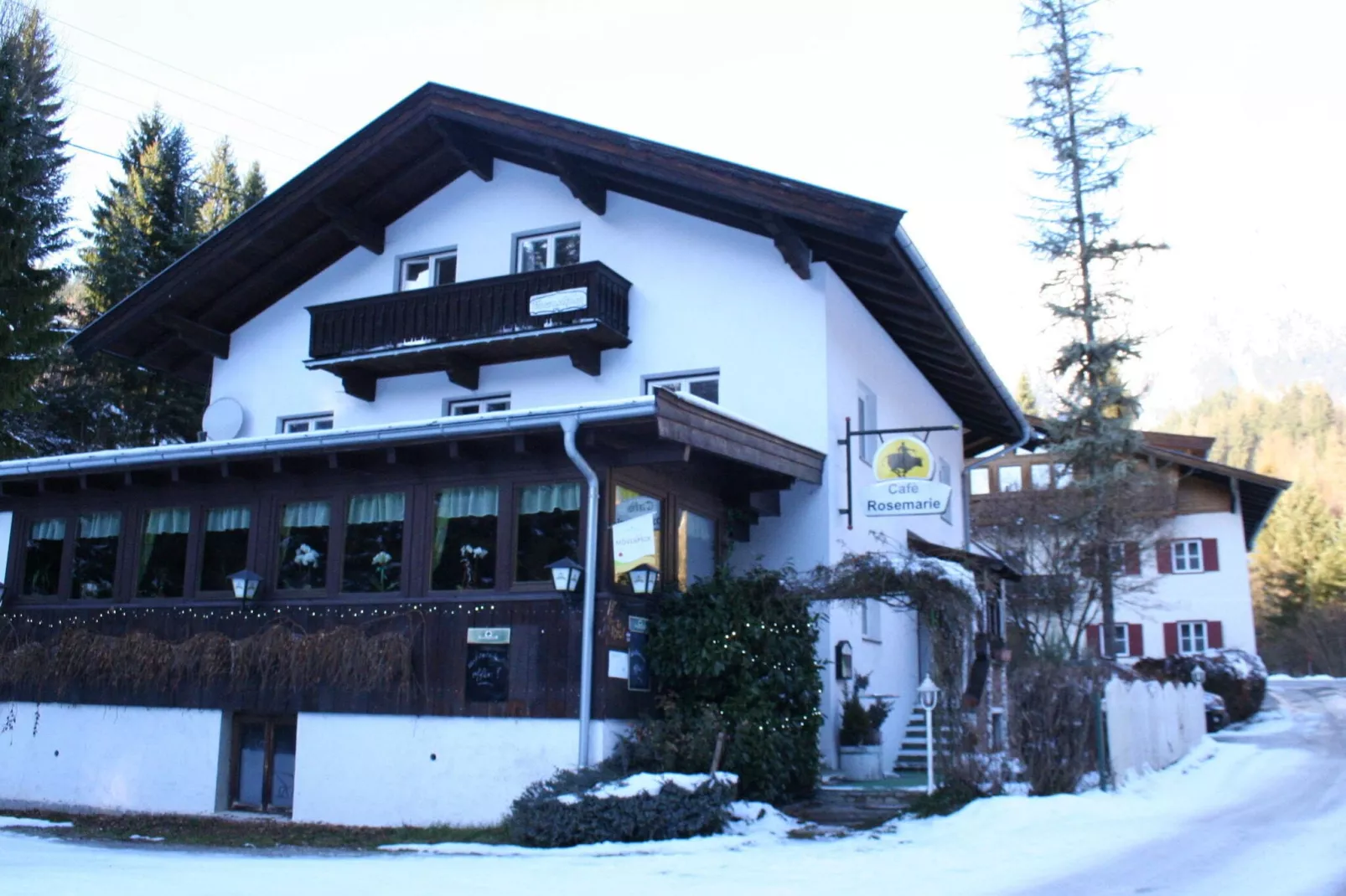 Romantika-Exterior winter