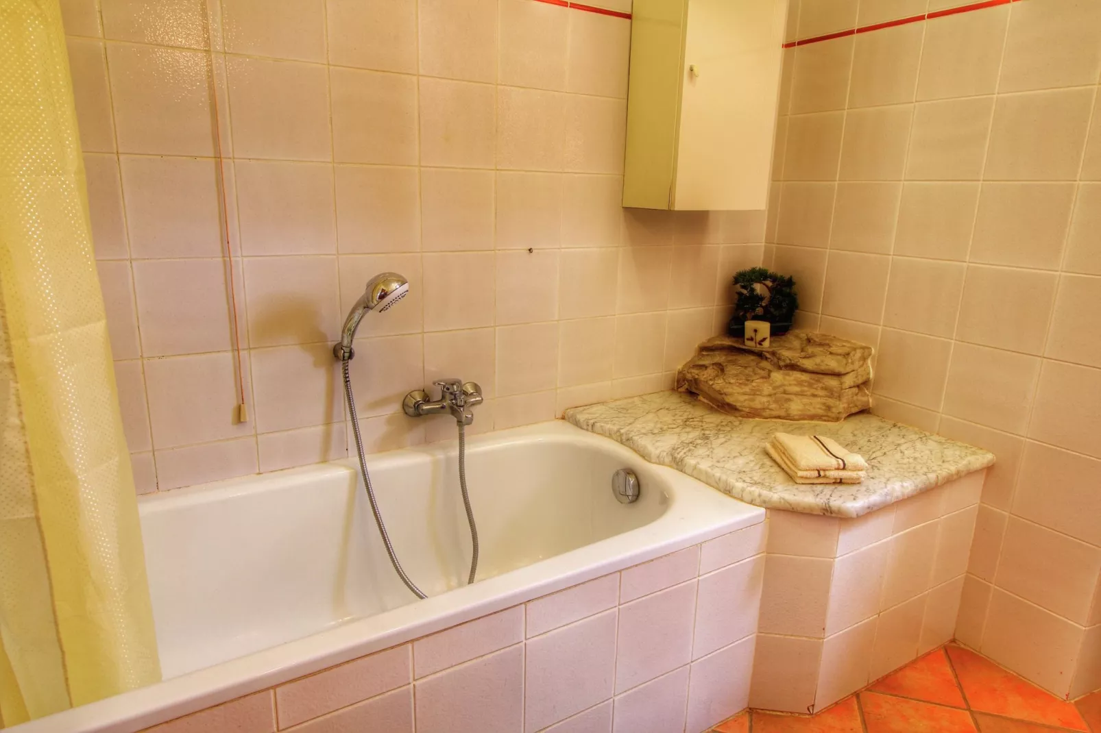 Nonno Raoul-Bathroom