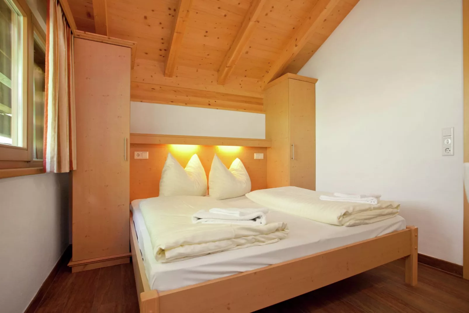 Drive in chalet-Bedroom