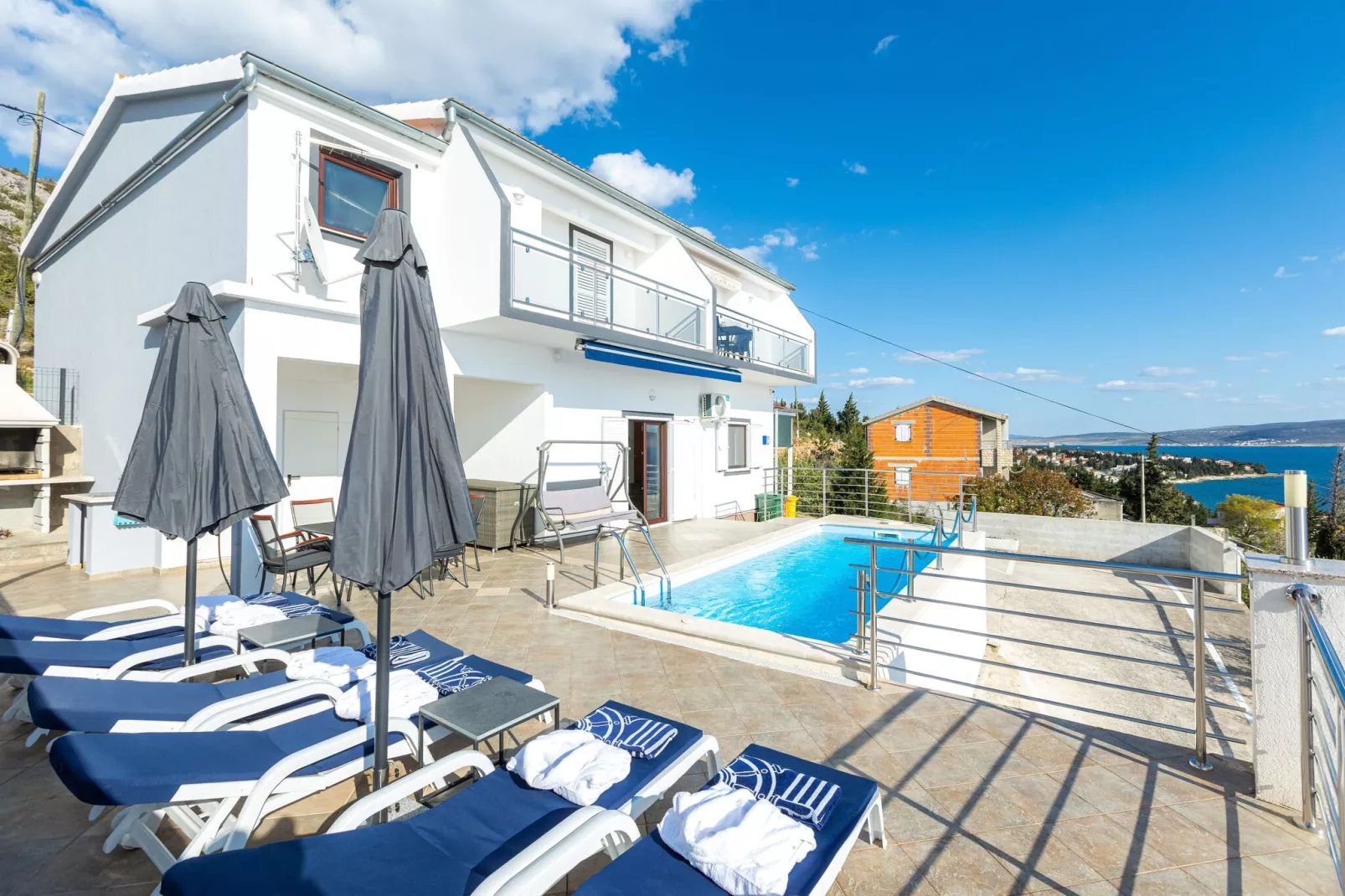 Apartment Masa-Exterior summer