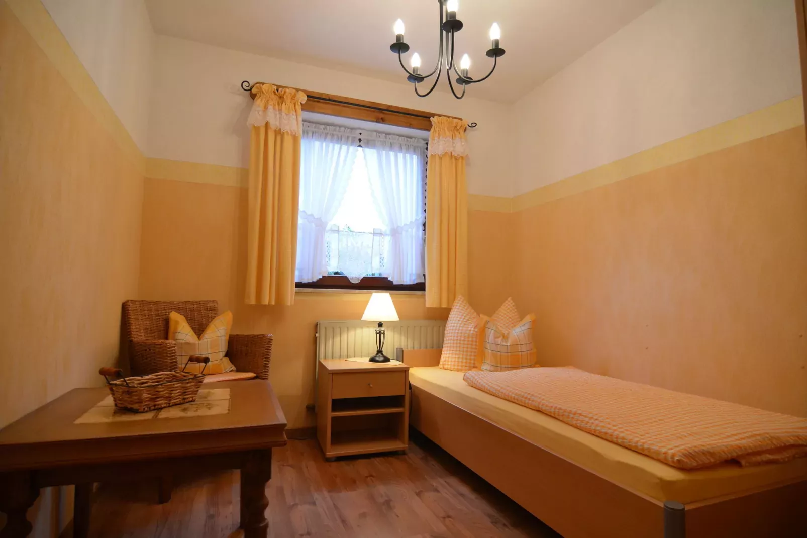 Wildrose-Bedroom