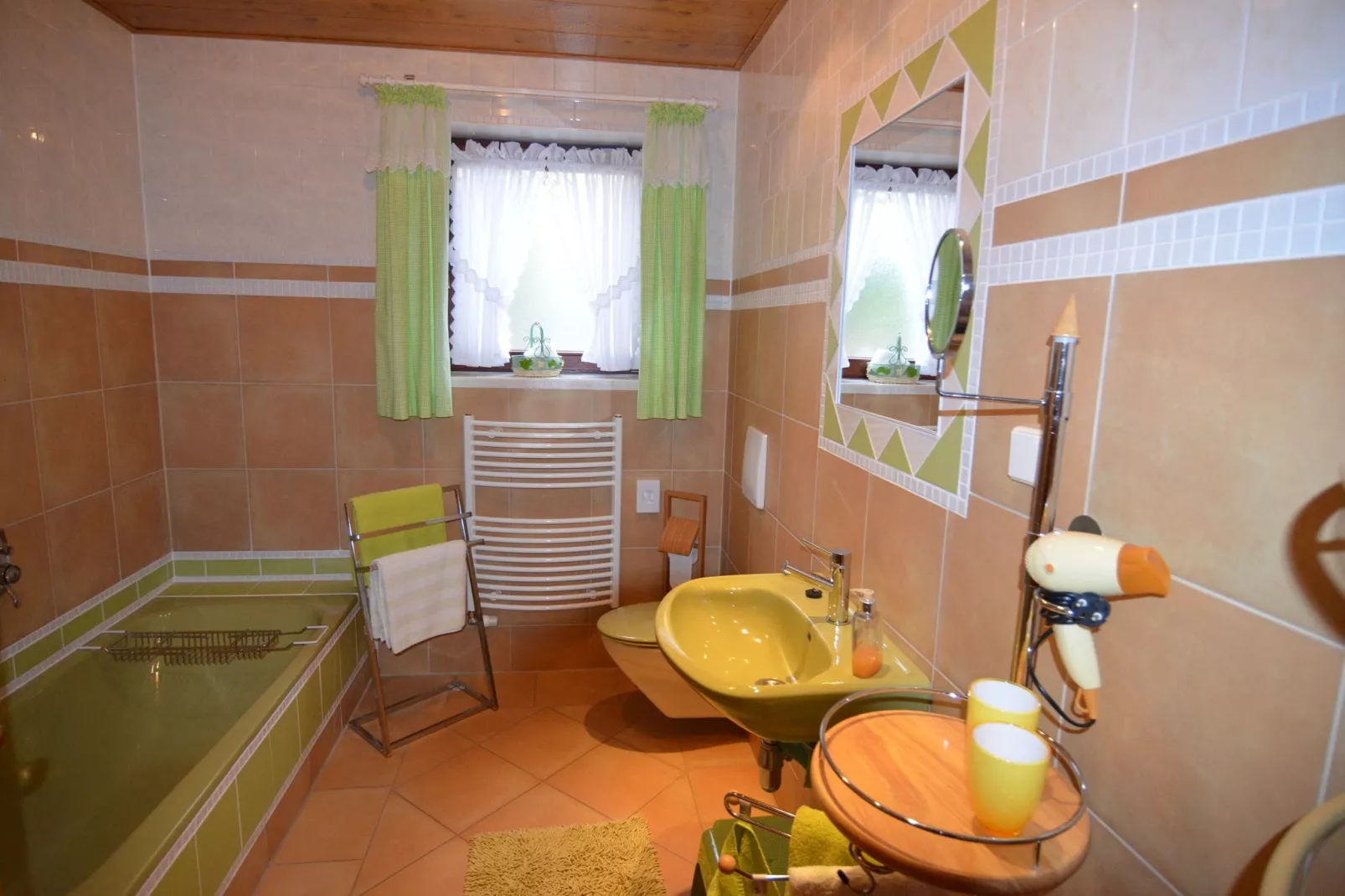 Wildrose-Bathroom