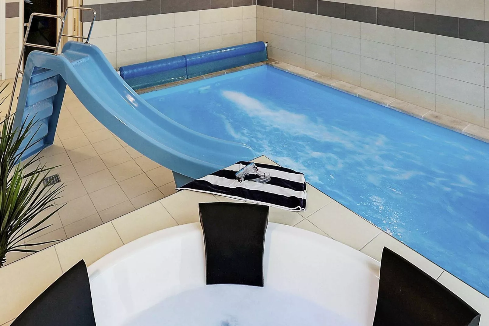 18 person holiday home in Faaborg-Pool
