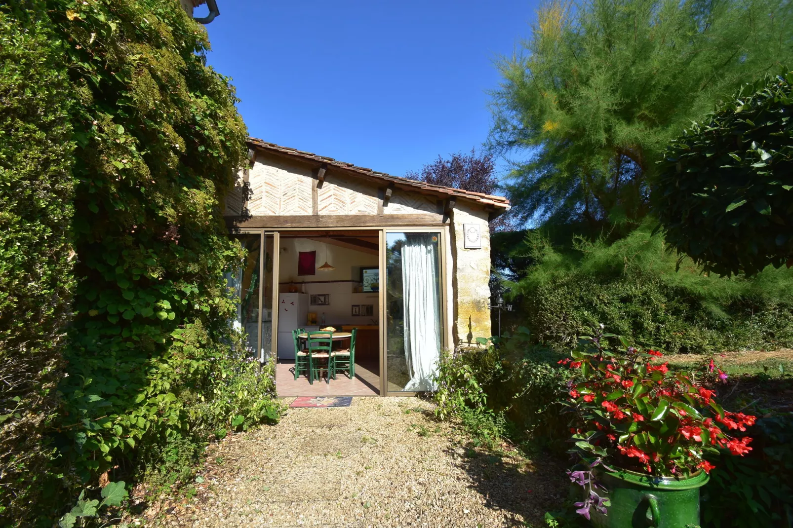 Maison de vacances St Jory las Bloux-Kitchen