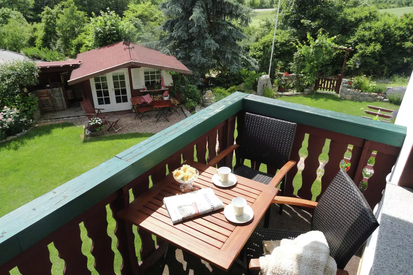 Wilder Wein-Terrace balcony