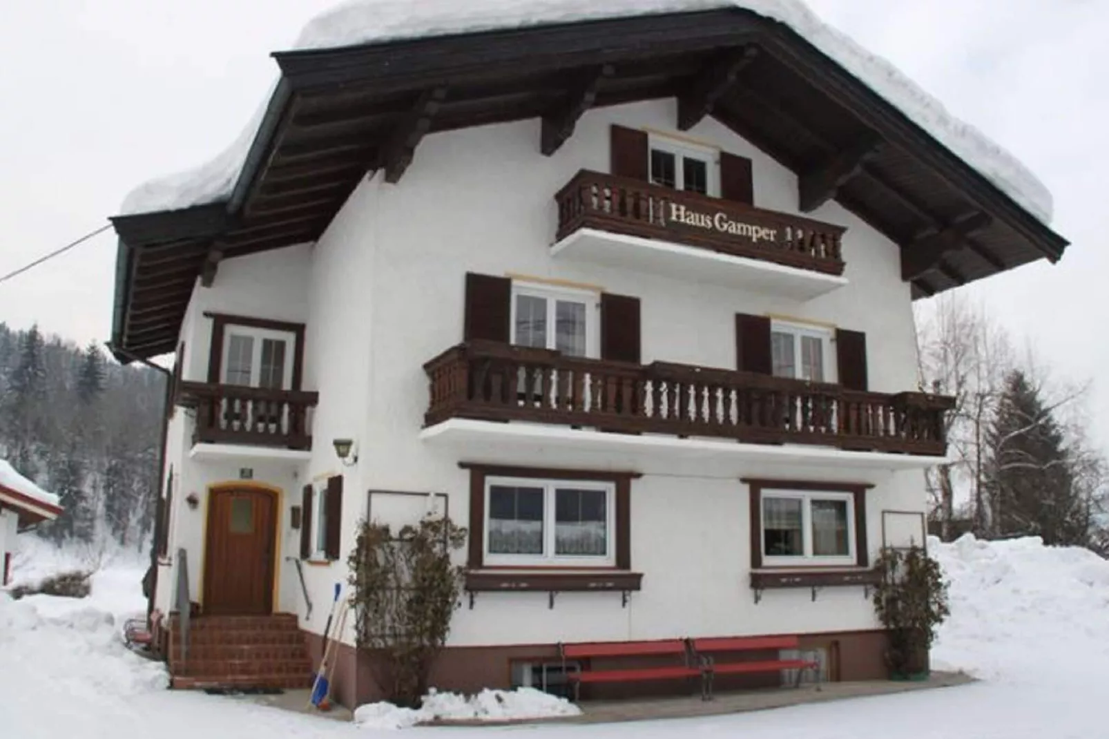 Gamper-Exterior winter