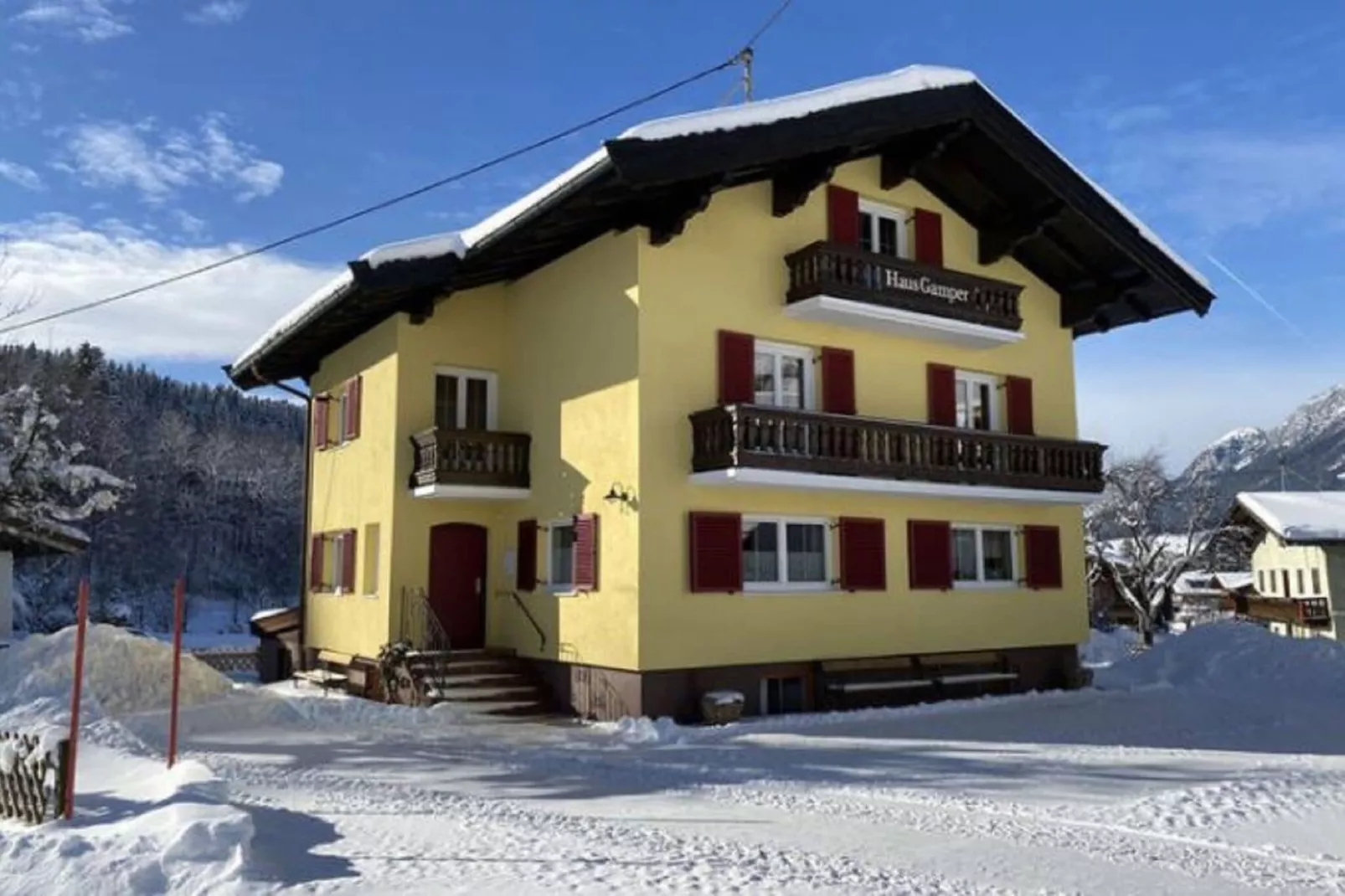 Gamper-Exterior winter