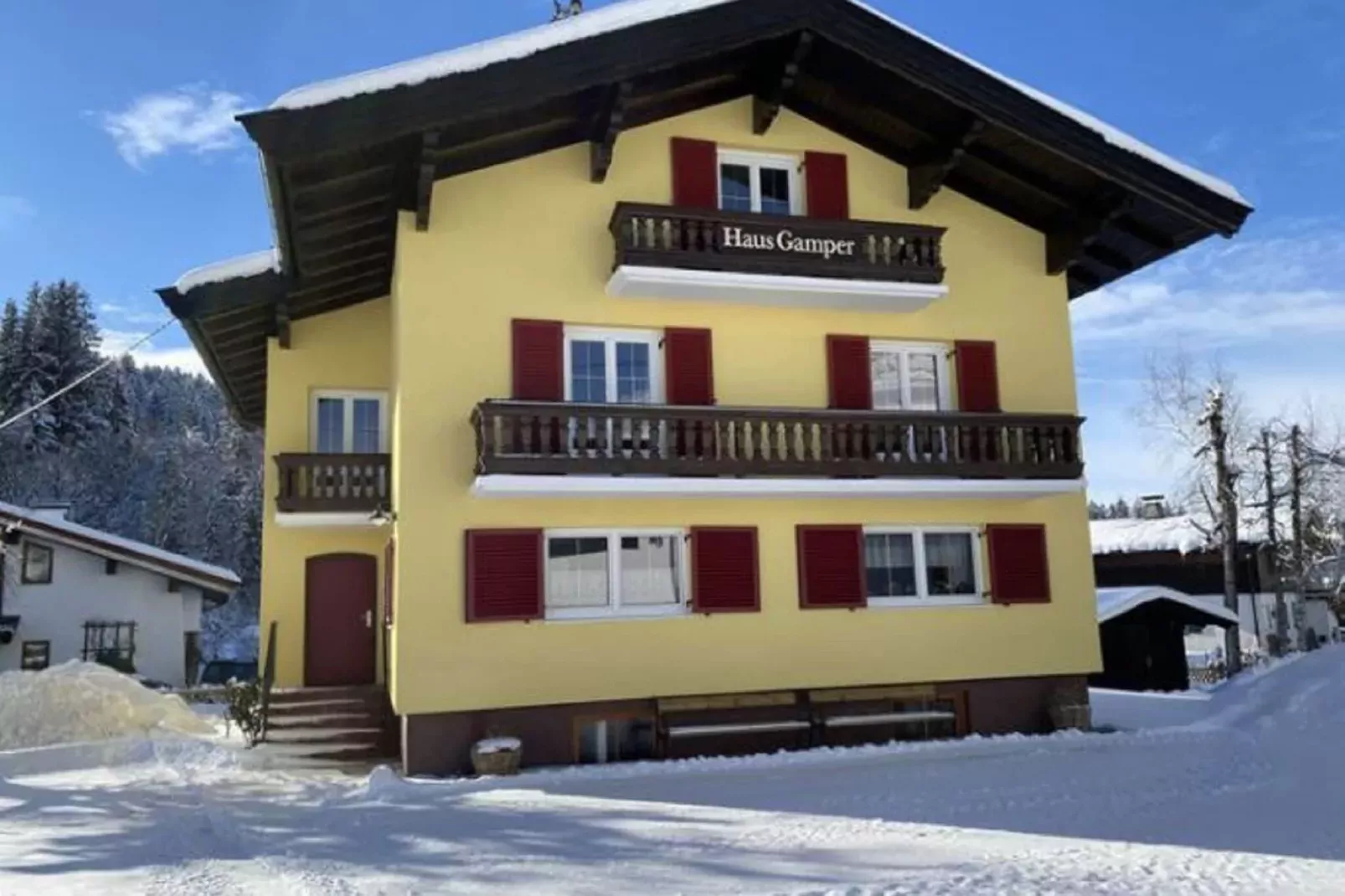 Gamper-Exterior winter