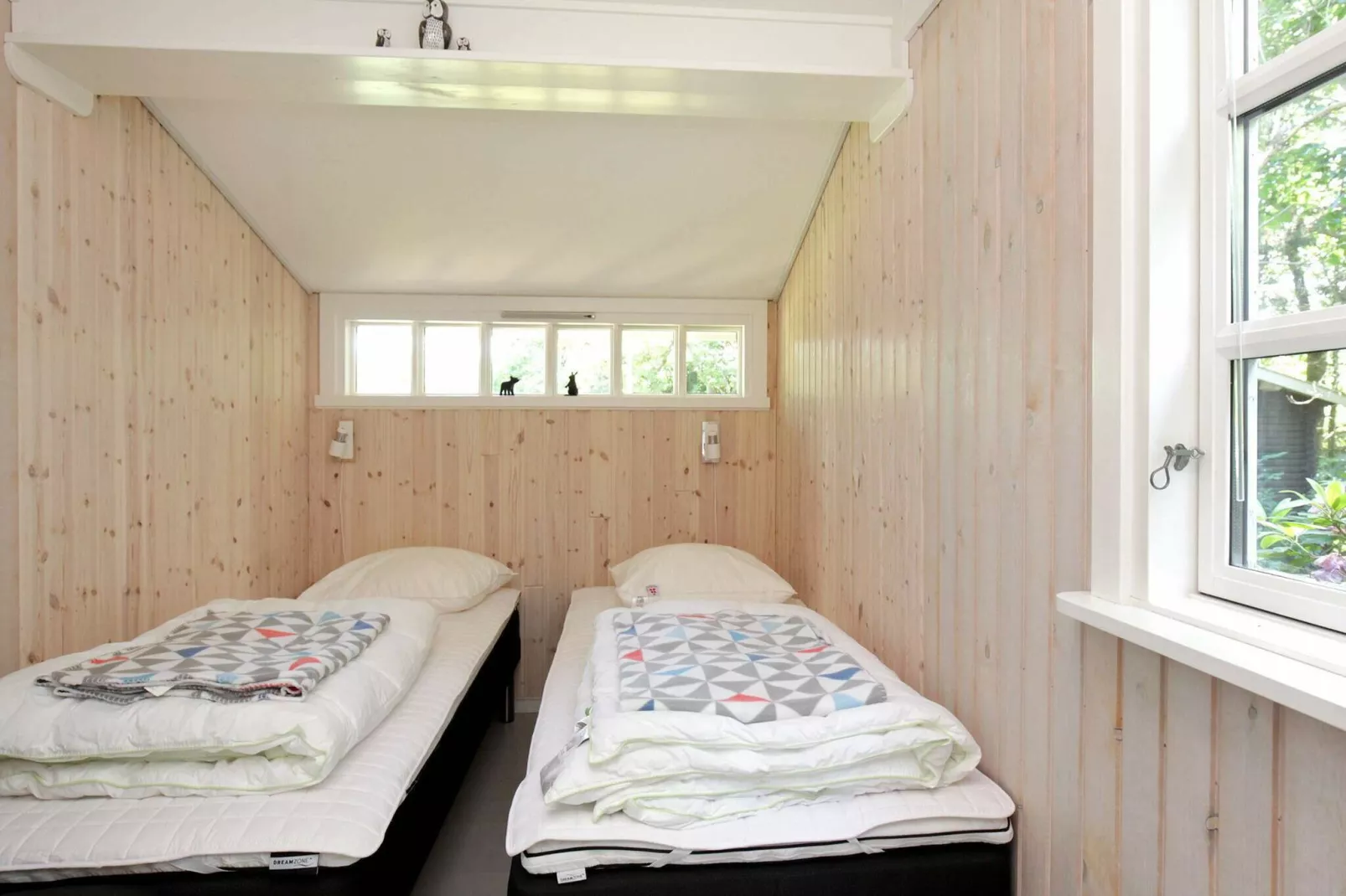5 person holiday home in Vejby-By Traum-Indoor