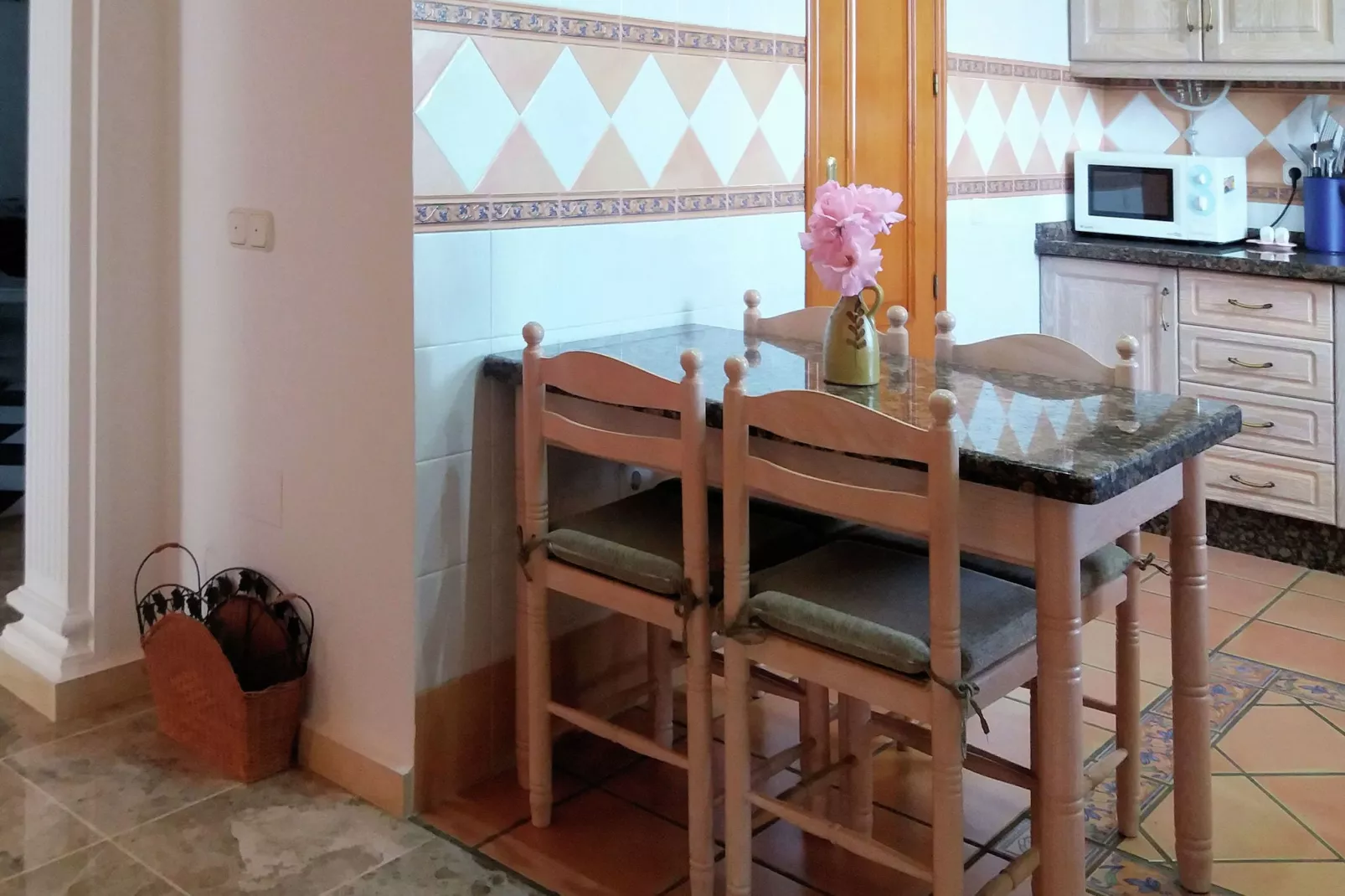 Casa Los Lirios-Dining room