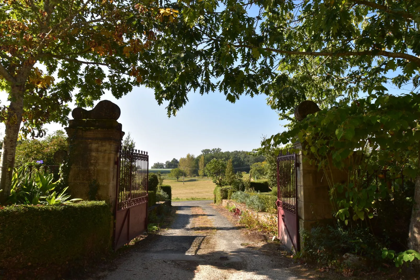 Maison de vacances St Jory las Bloux-Areas summer 1km
