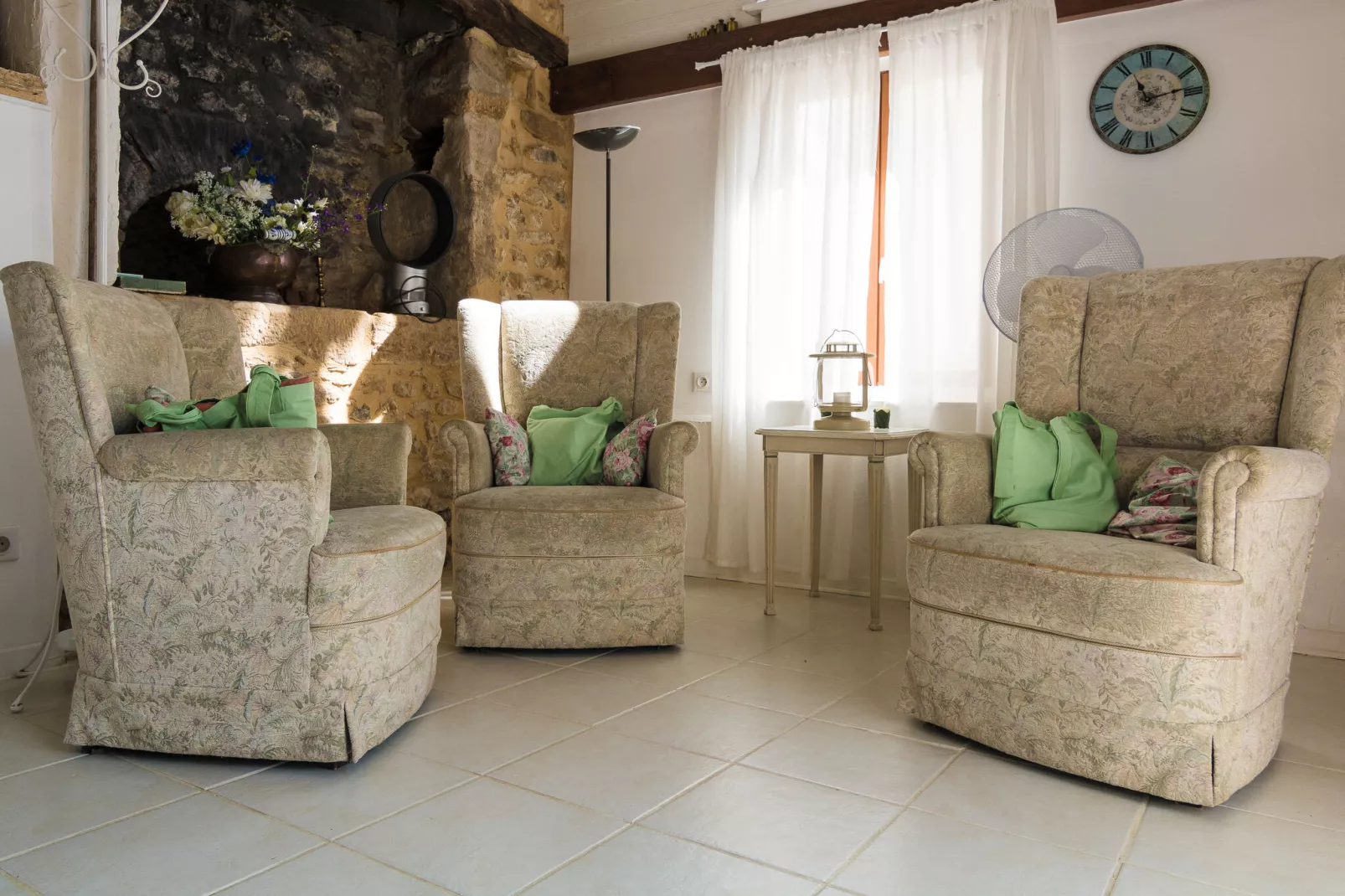 Le Phénix-Living room
