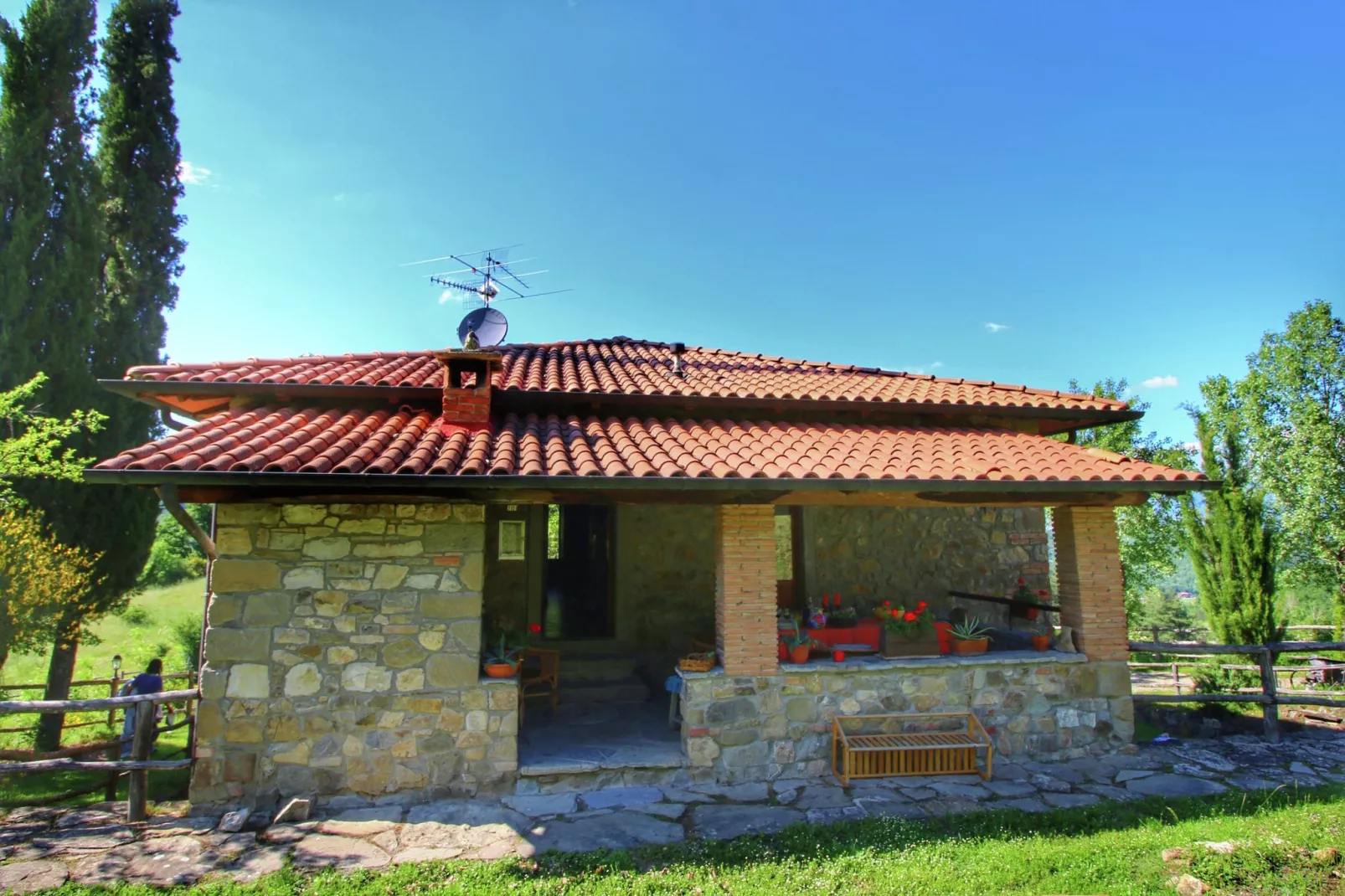 Bellavista Primo-Exterior summer