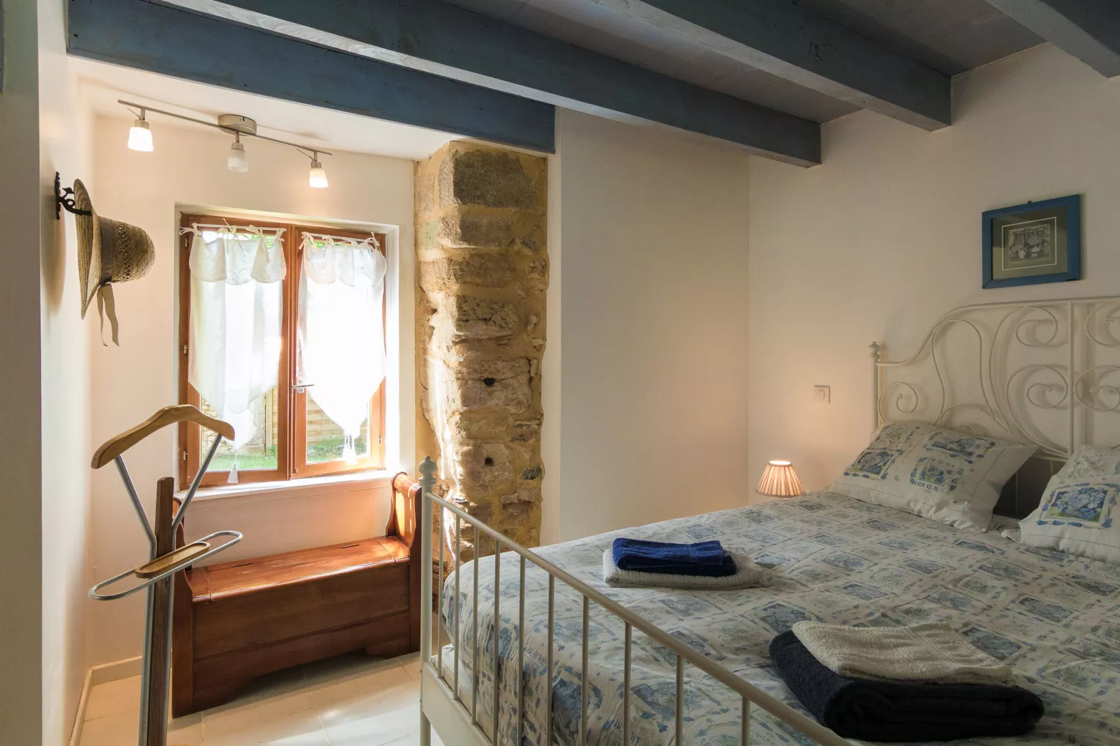Le Phénix-Bedroom