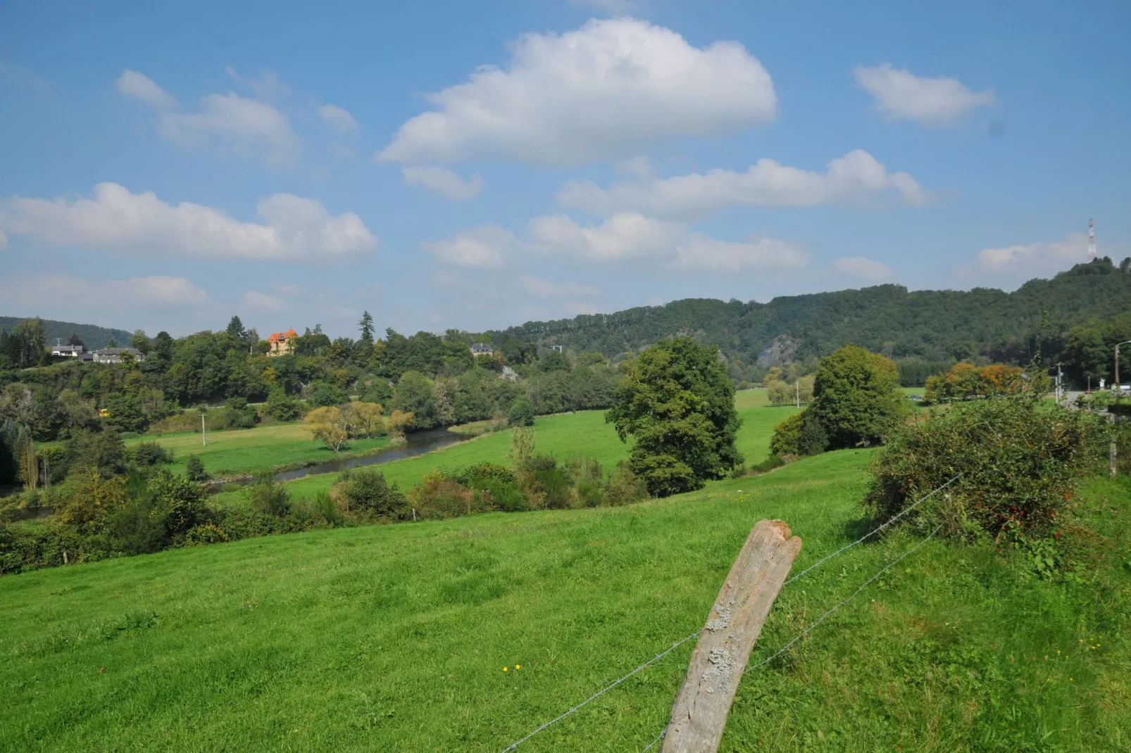 Vakantiepark La Boverie 2-Areas summer 5km