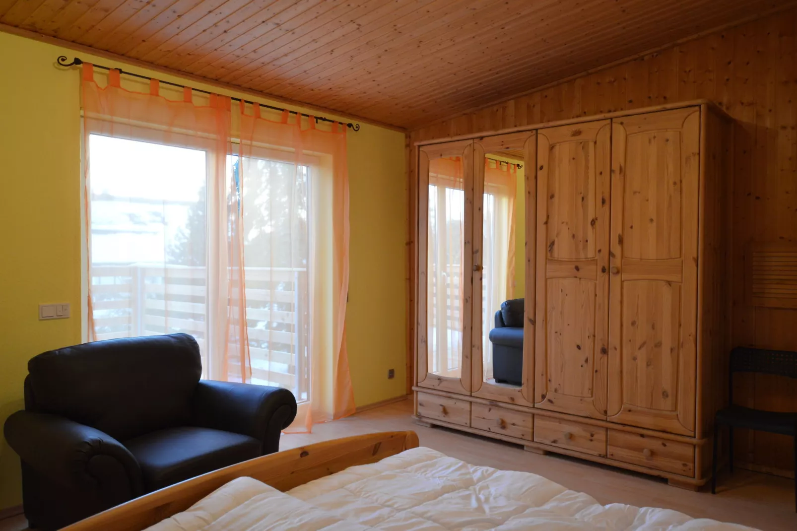 Ferienwohnung Obergeschoss Weitblick II-Schlafzimmer