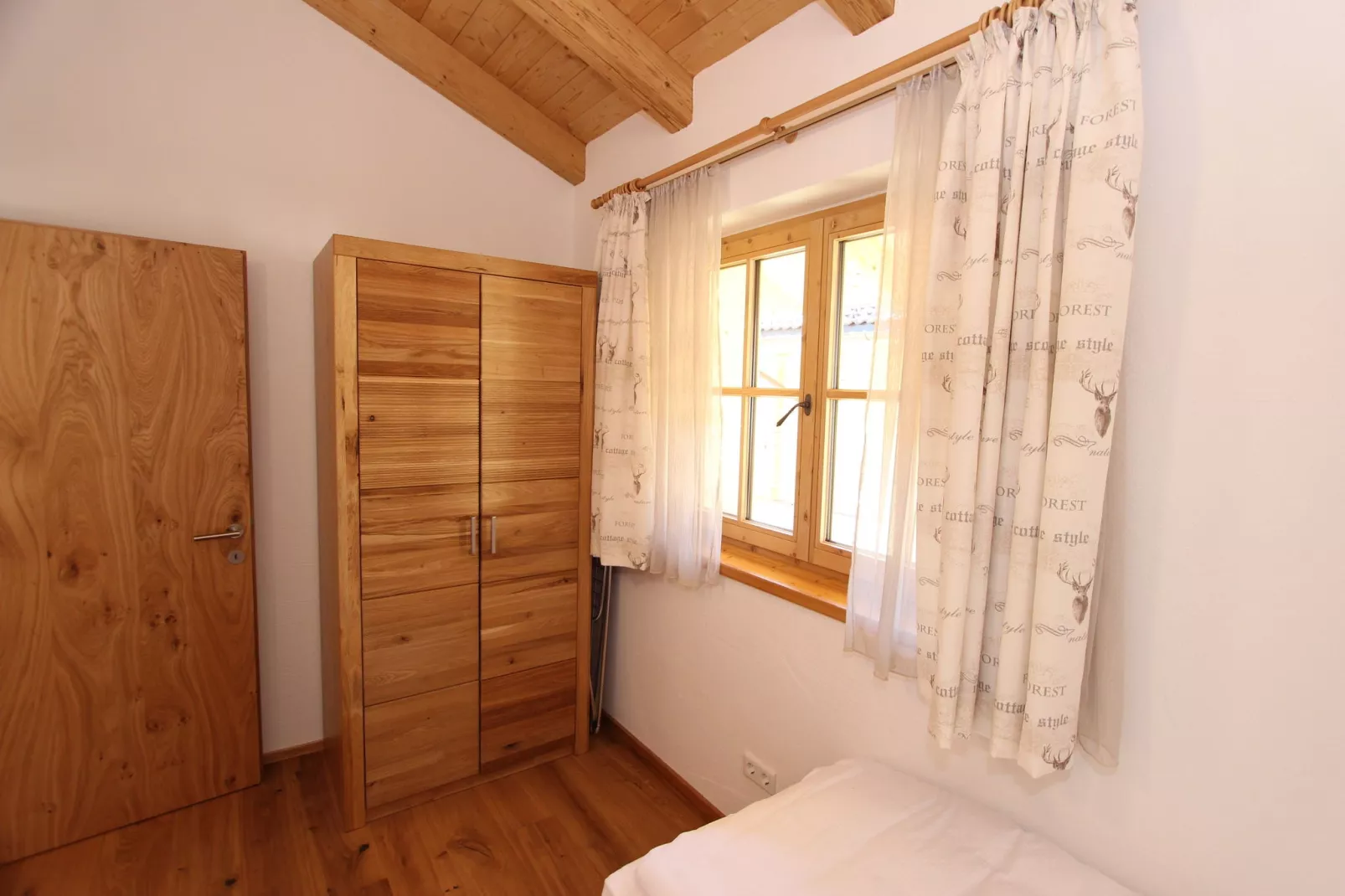 AlpenPura - Chalet Steinbock-Bedroom