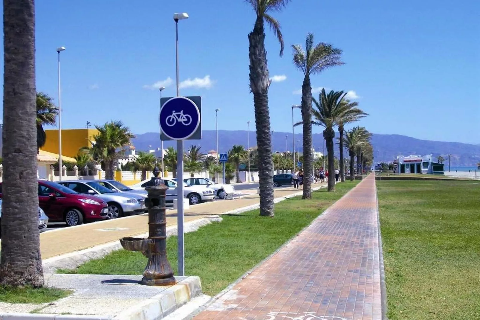 Residencial Mediterraneo-Zones d'été à 1 km