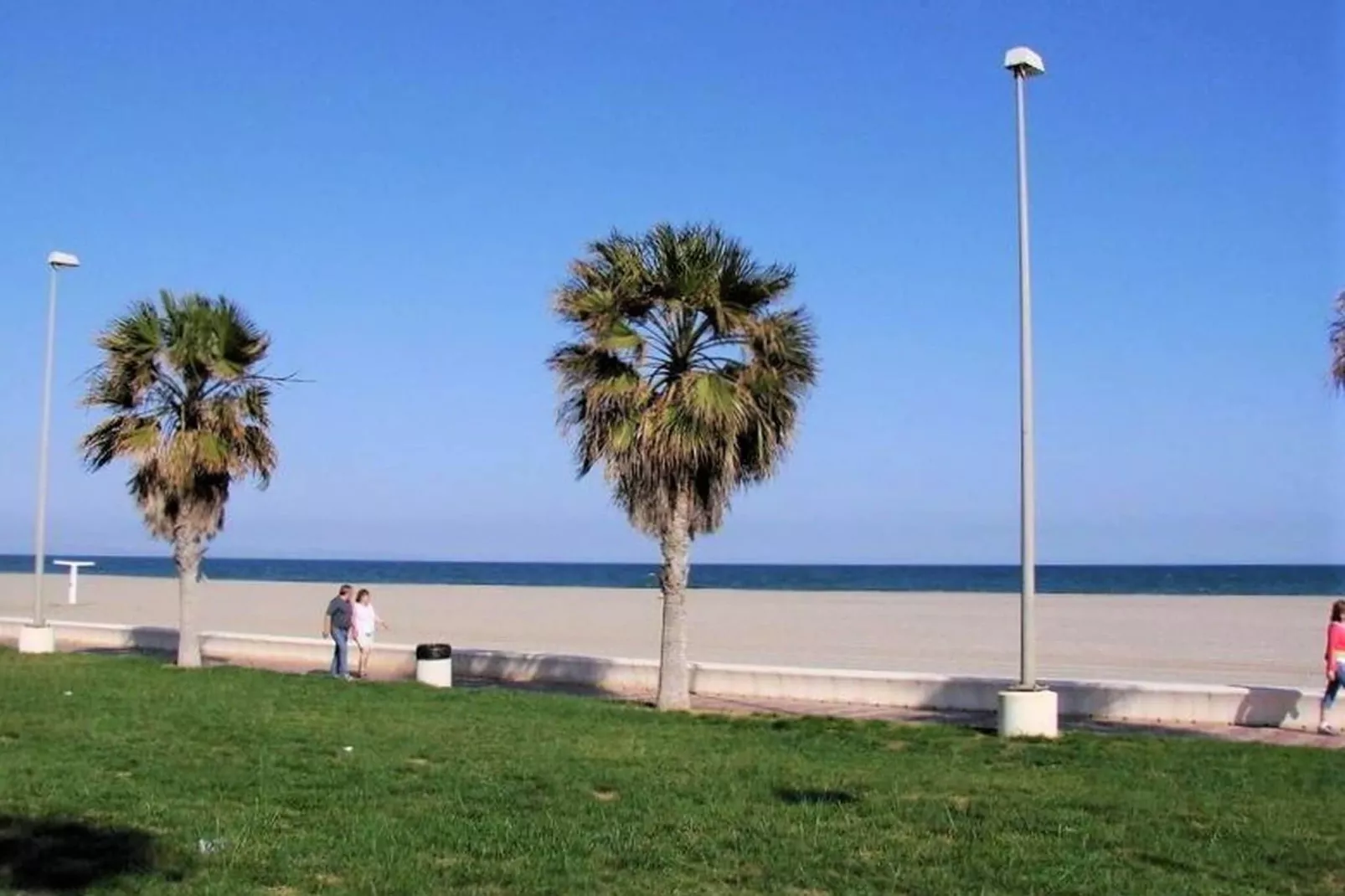 Residencial Mediterraneo-Zones d'été à 1 km