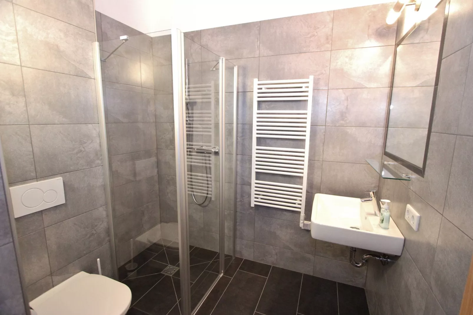 AlpenPura - Chalet Steinbock-Bathroom