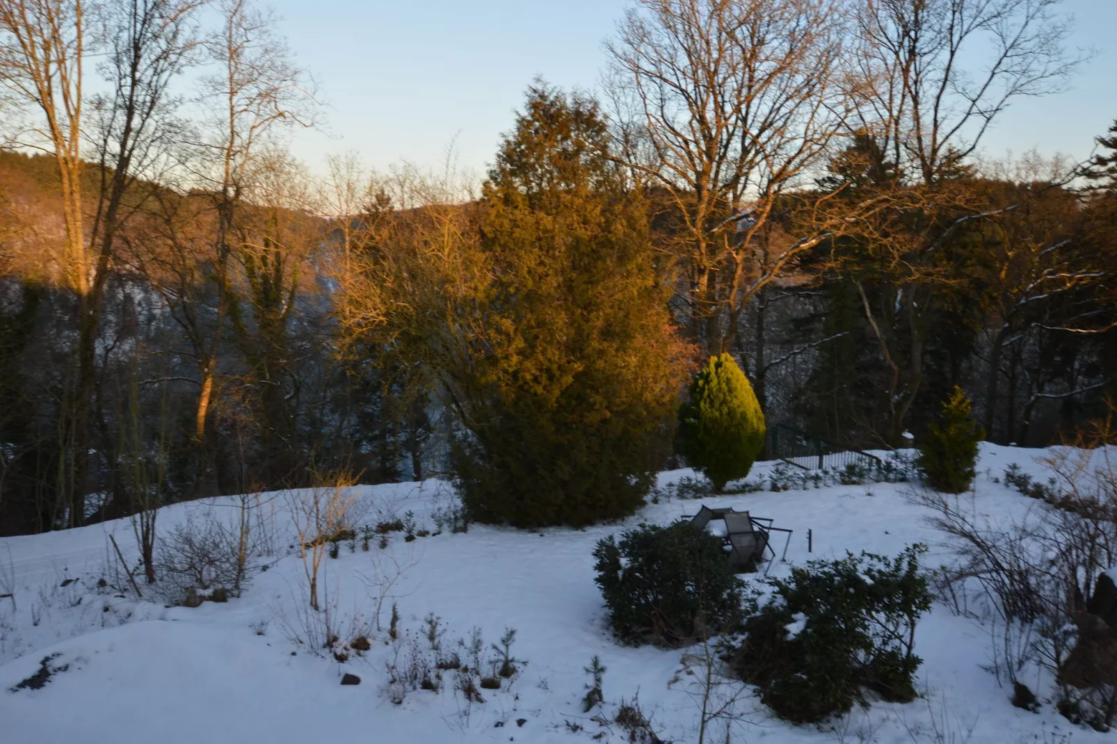 Ferienwohnung Obergeschoss Weitblick II-Garten Winter