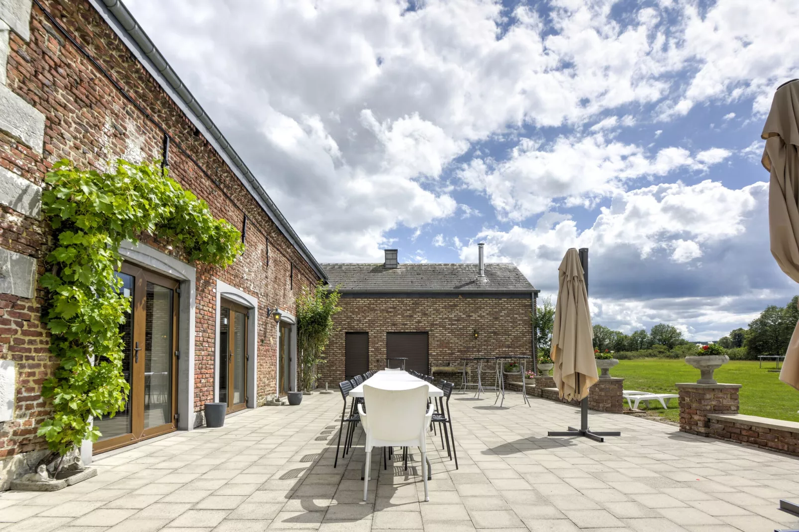 Ferme d'Harroy-Terrace balcony