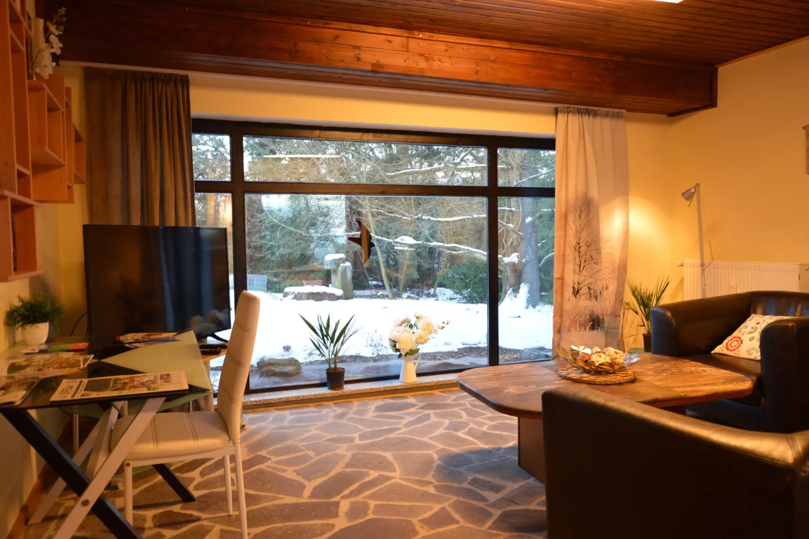 Ferienwohnung Weitblick I und II-Living room