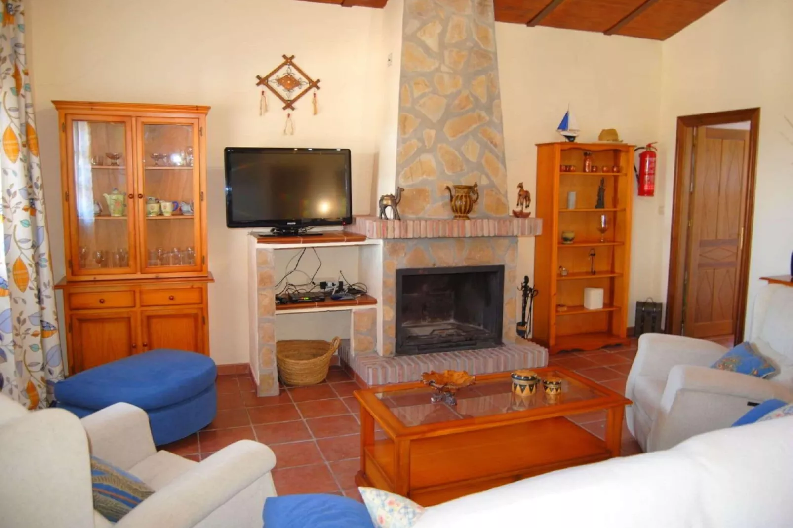 Casa Torrejón-Living room